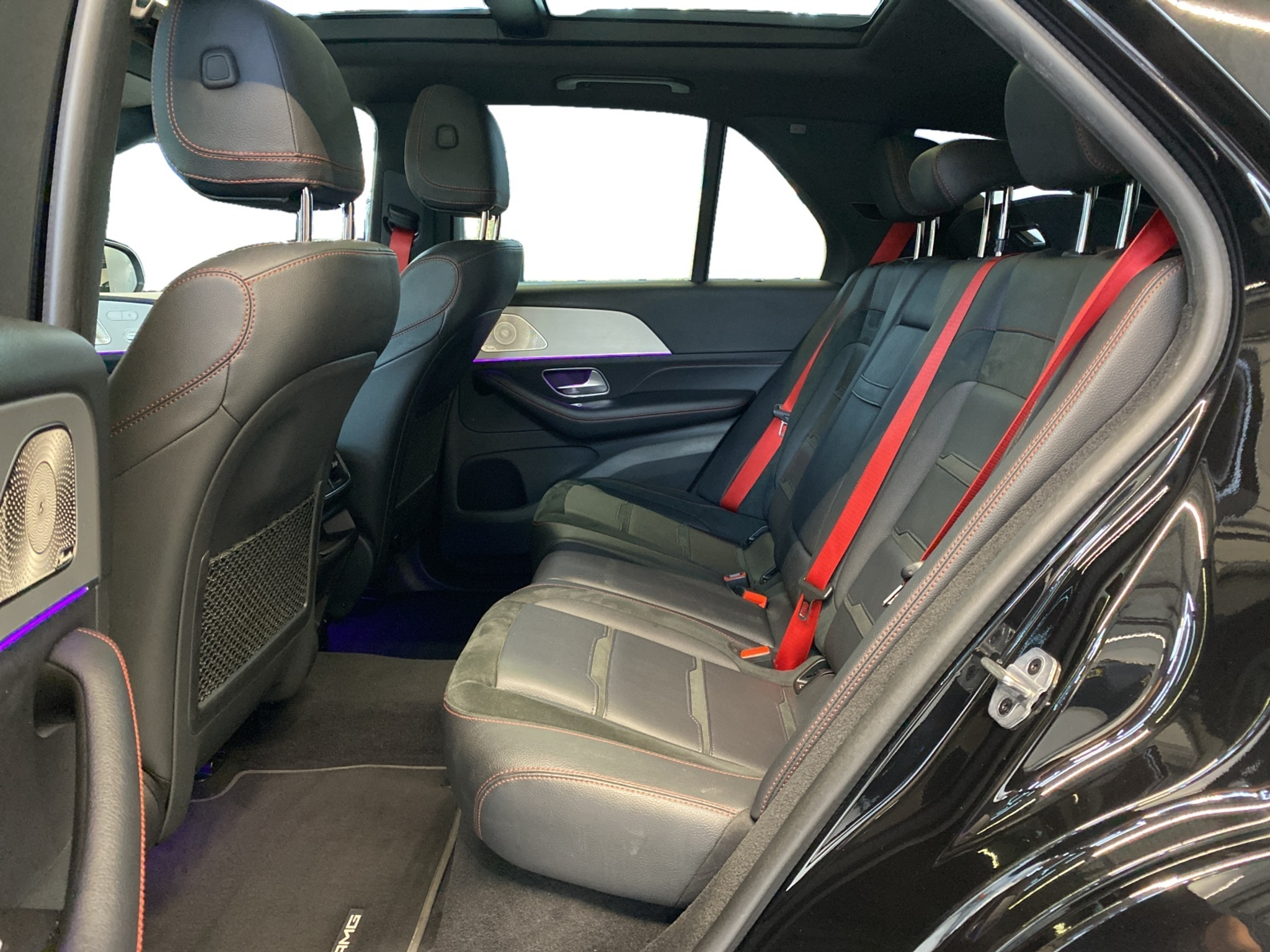 listing desktop thumbnail image 7