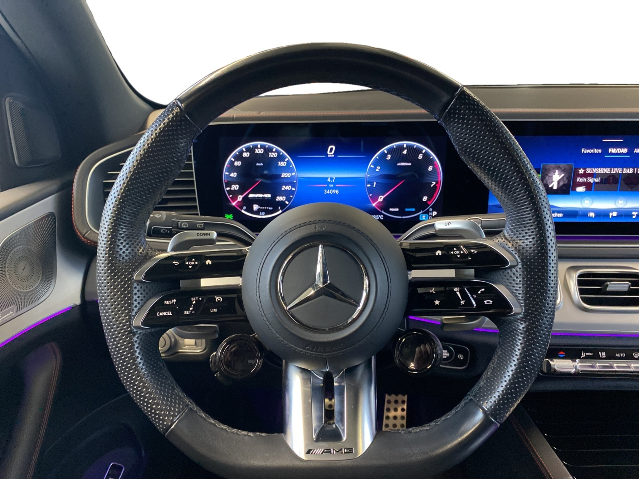 listing desktop thumbnail image 12