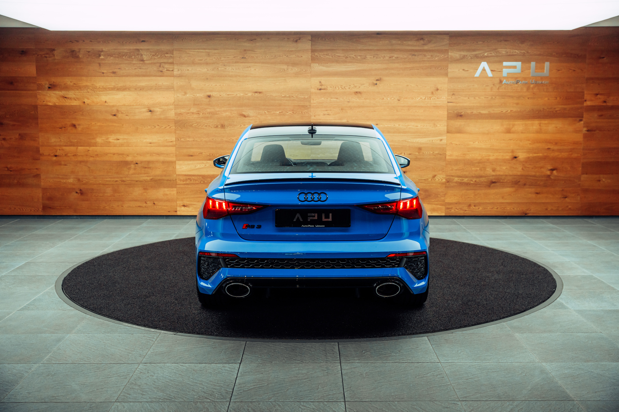 listing desktop thumbnail image 18