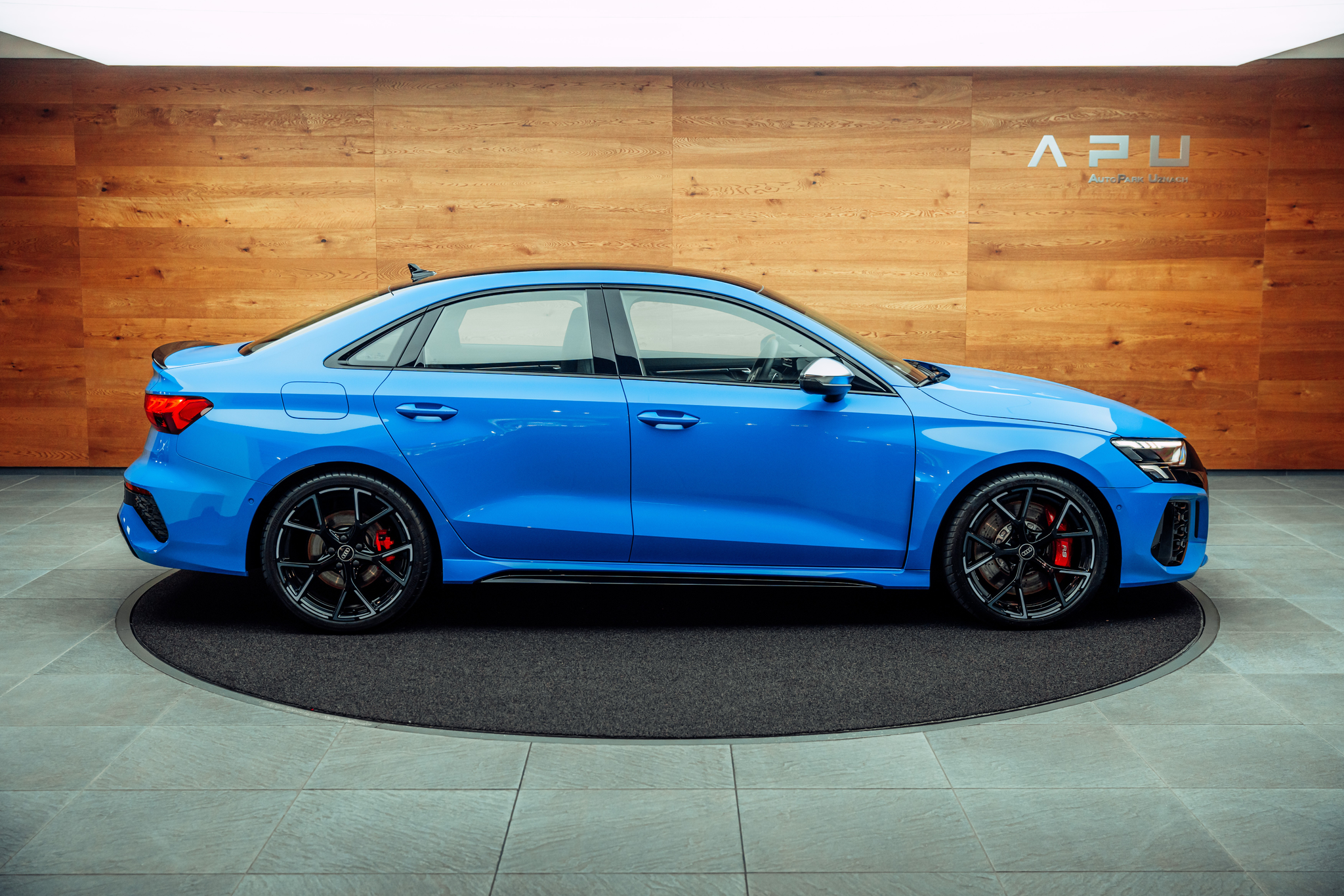 listing desktop thumbnail image 8