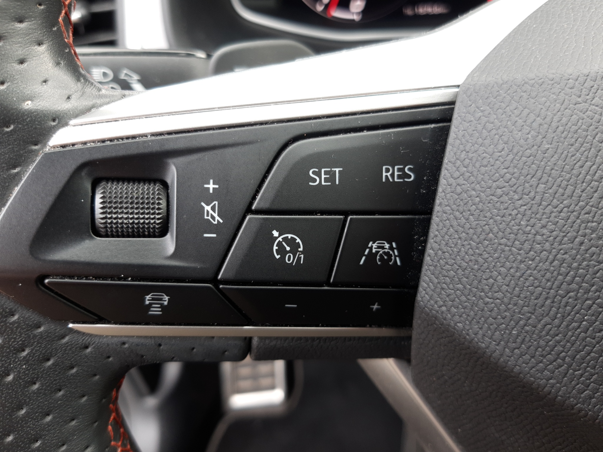 listing desktop thumbnail image 9