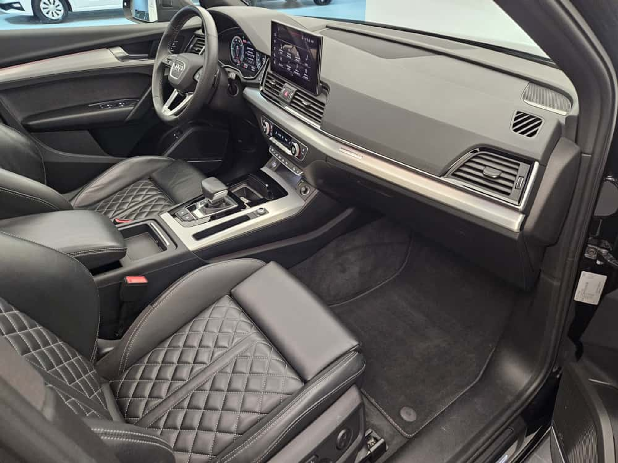 listing desktop thumbnail image 11