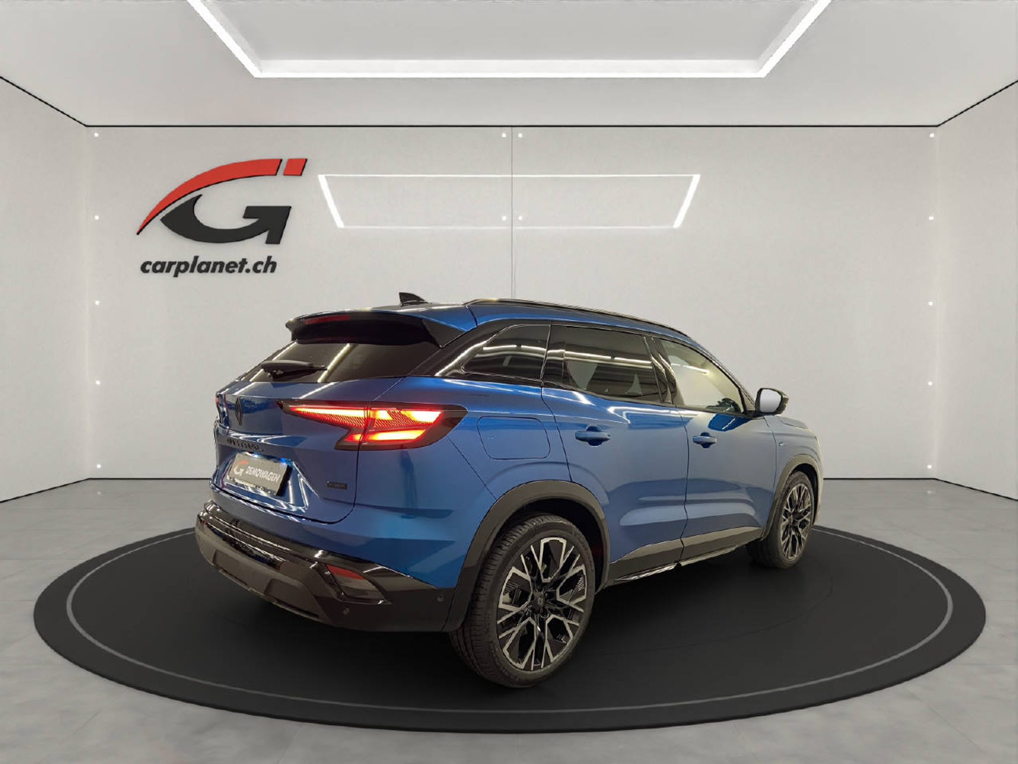 listing desktop thumbnail image 3