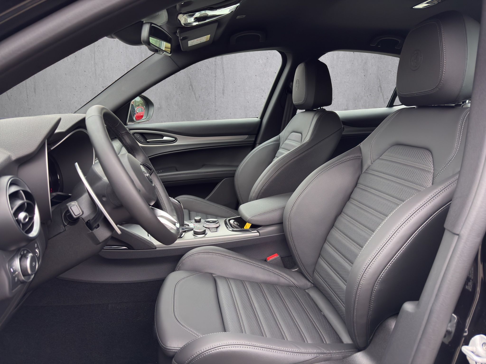 listing desktop thumbnail image 6