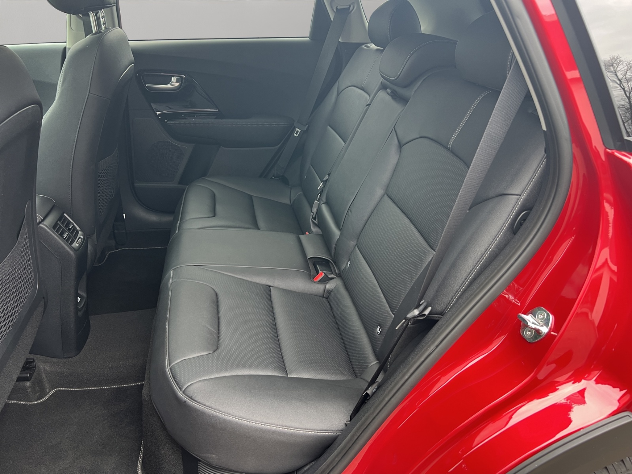 listing desktop thumbnail image 14