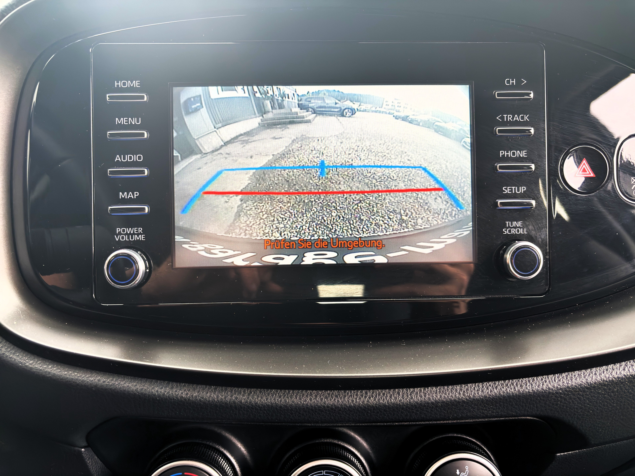 listing desktop thumbnail image 12