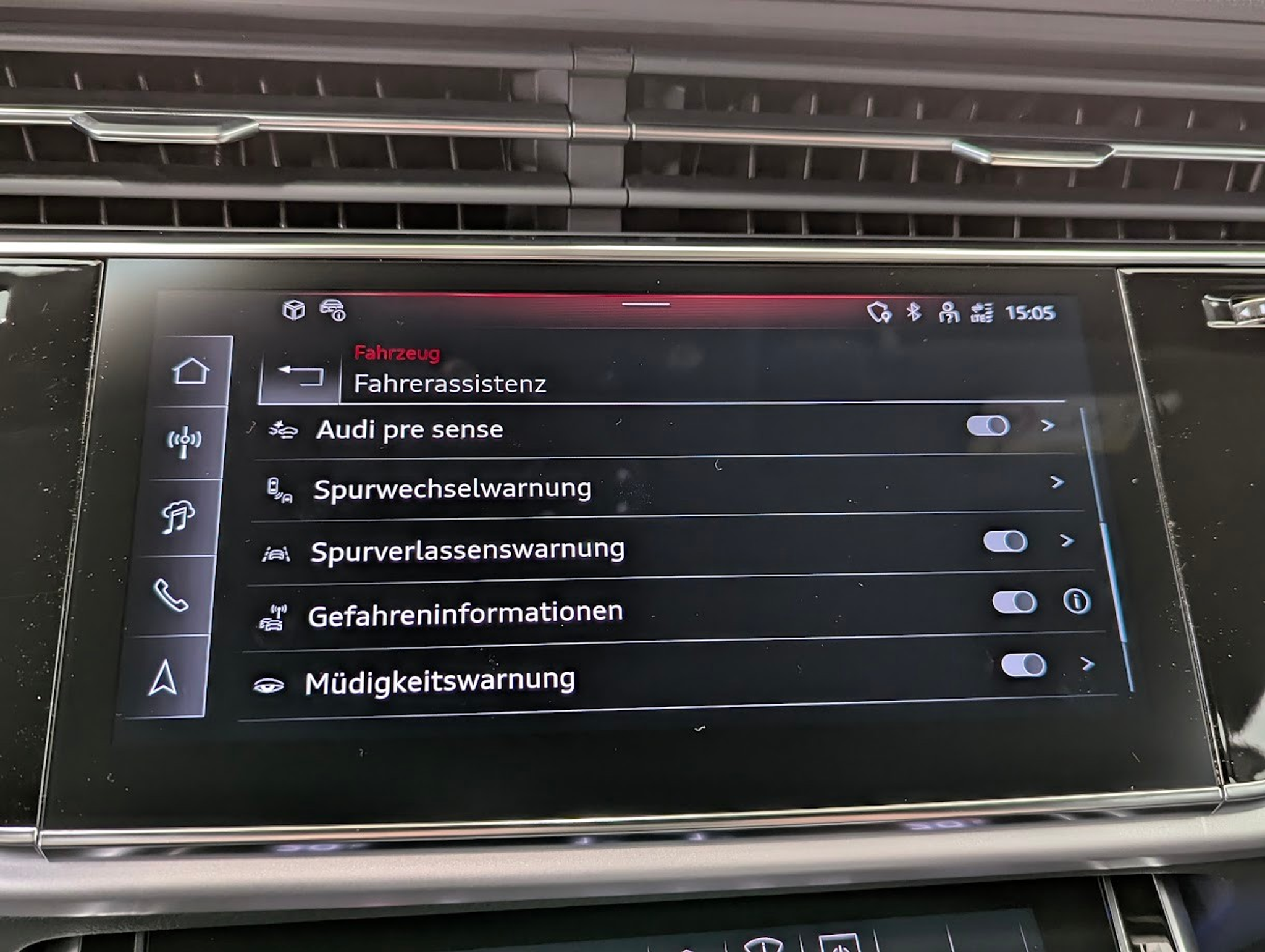 listing desktop thumbnail image 16