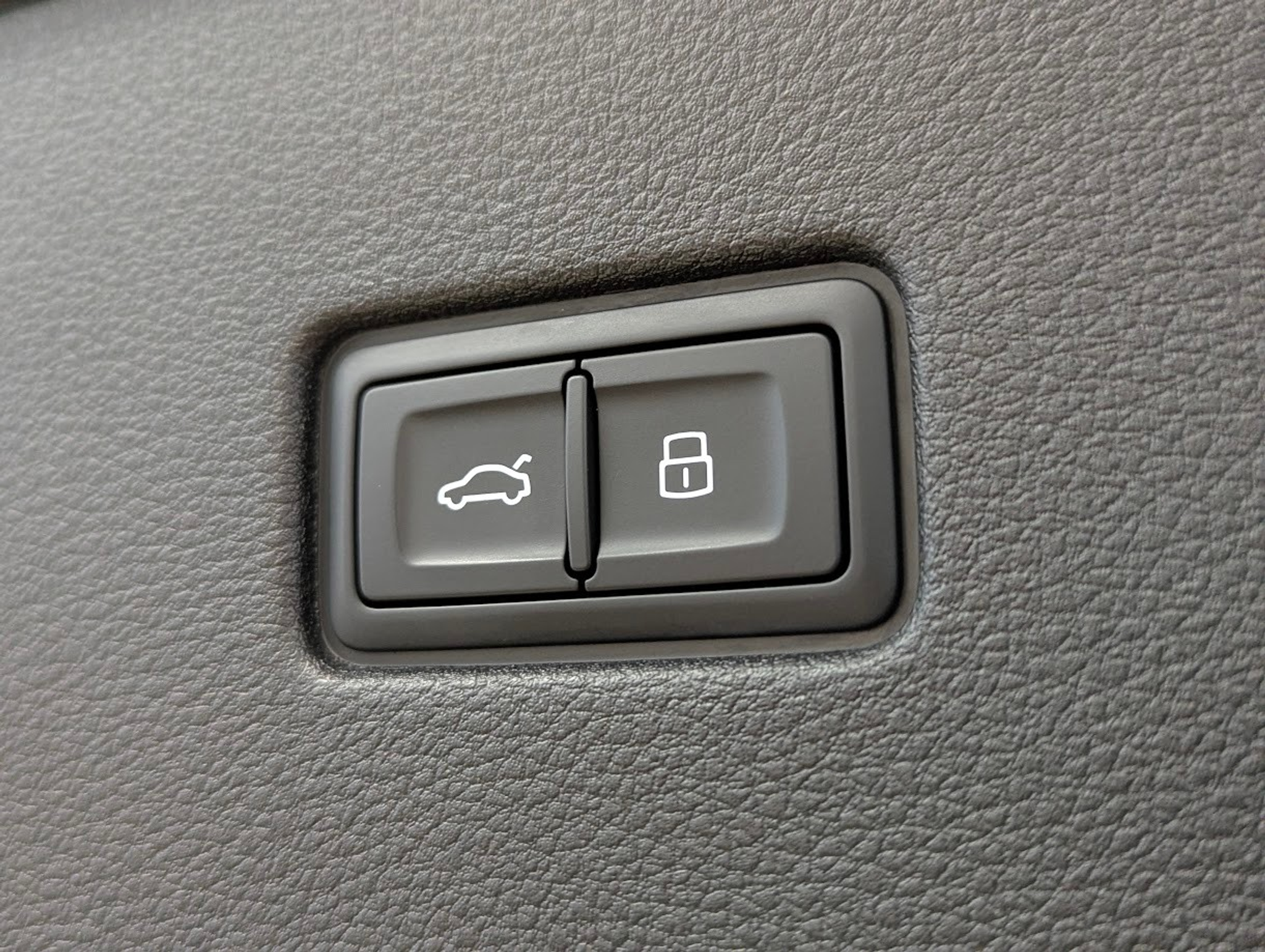 listing desktop thumbnail image 30