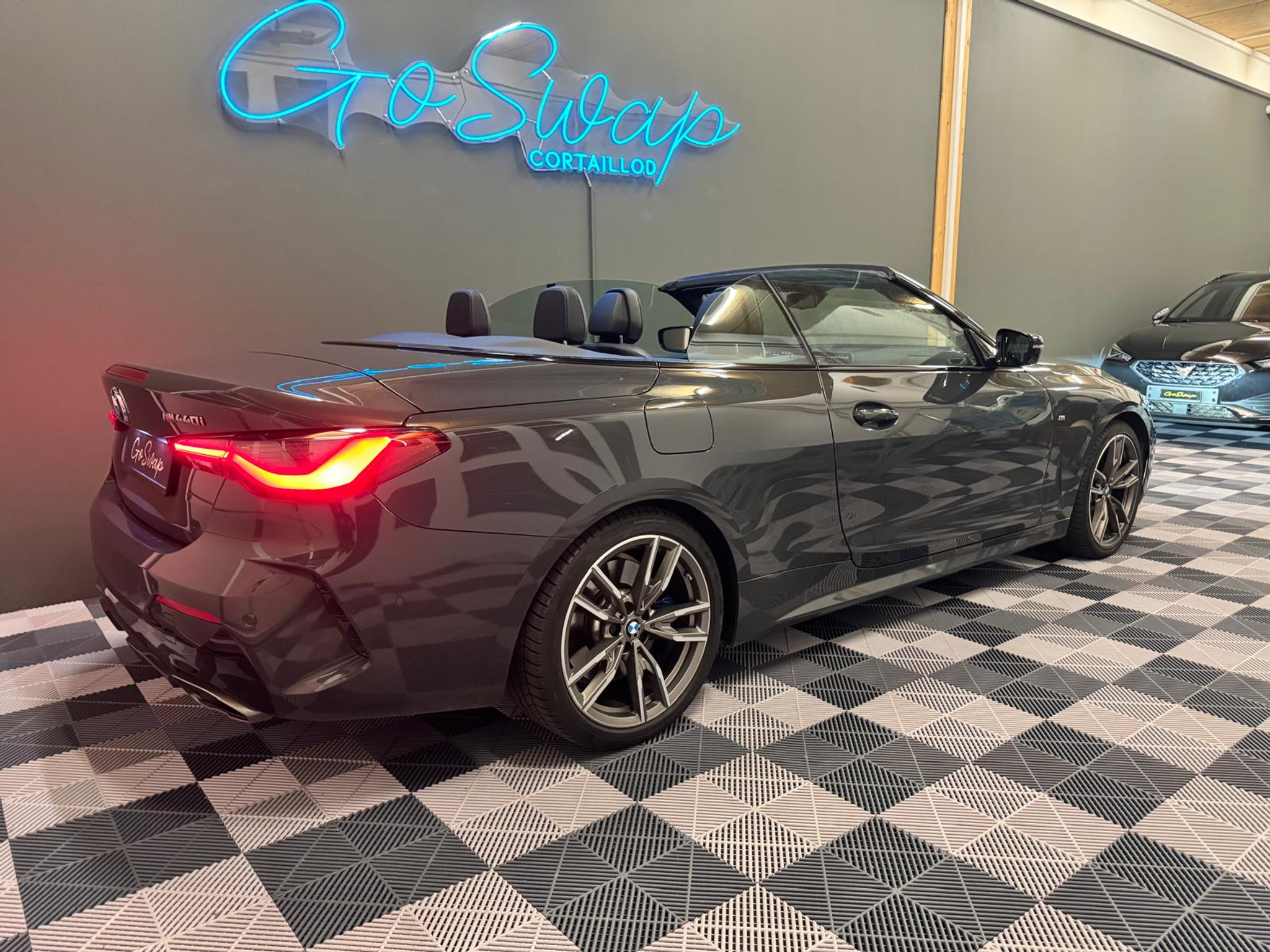 listing desktop thumbnail image 5