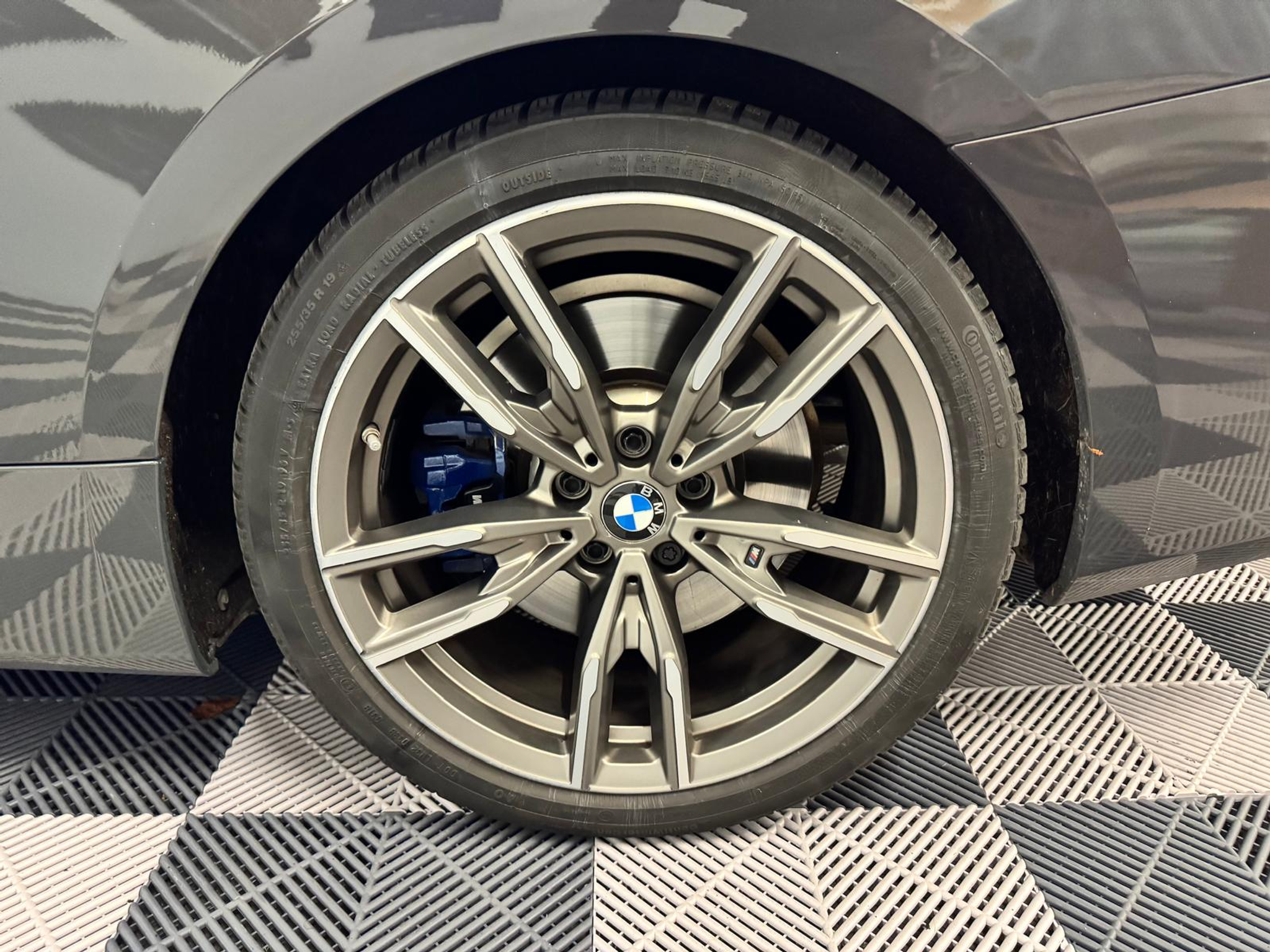 listing desktop thumbnail image 25