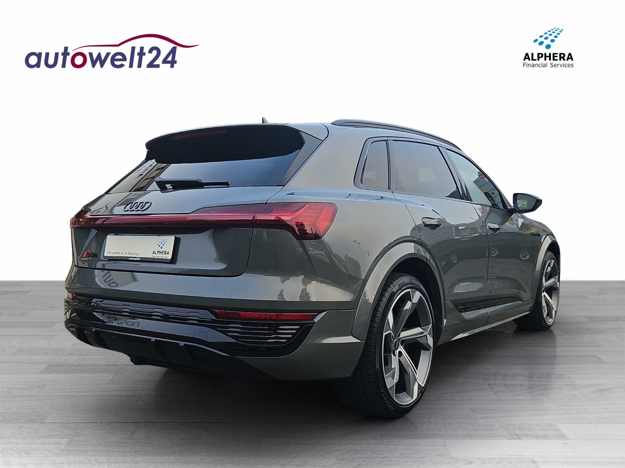 listing desktop thumbnail image 4