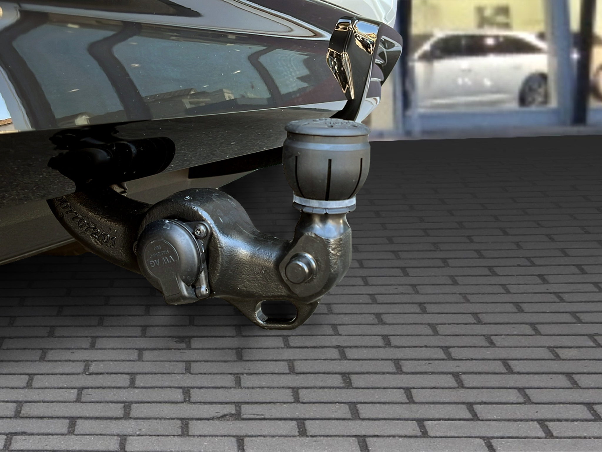 listing desktop thumbnail image 17