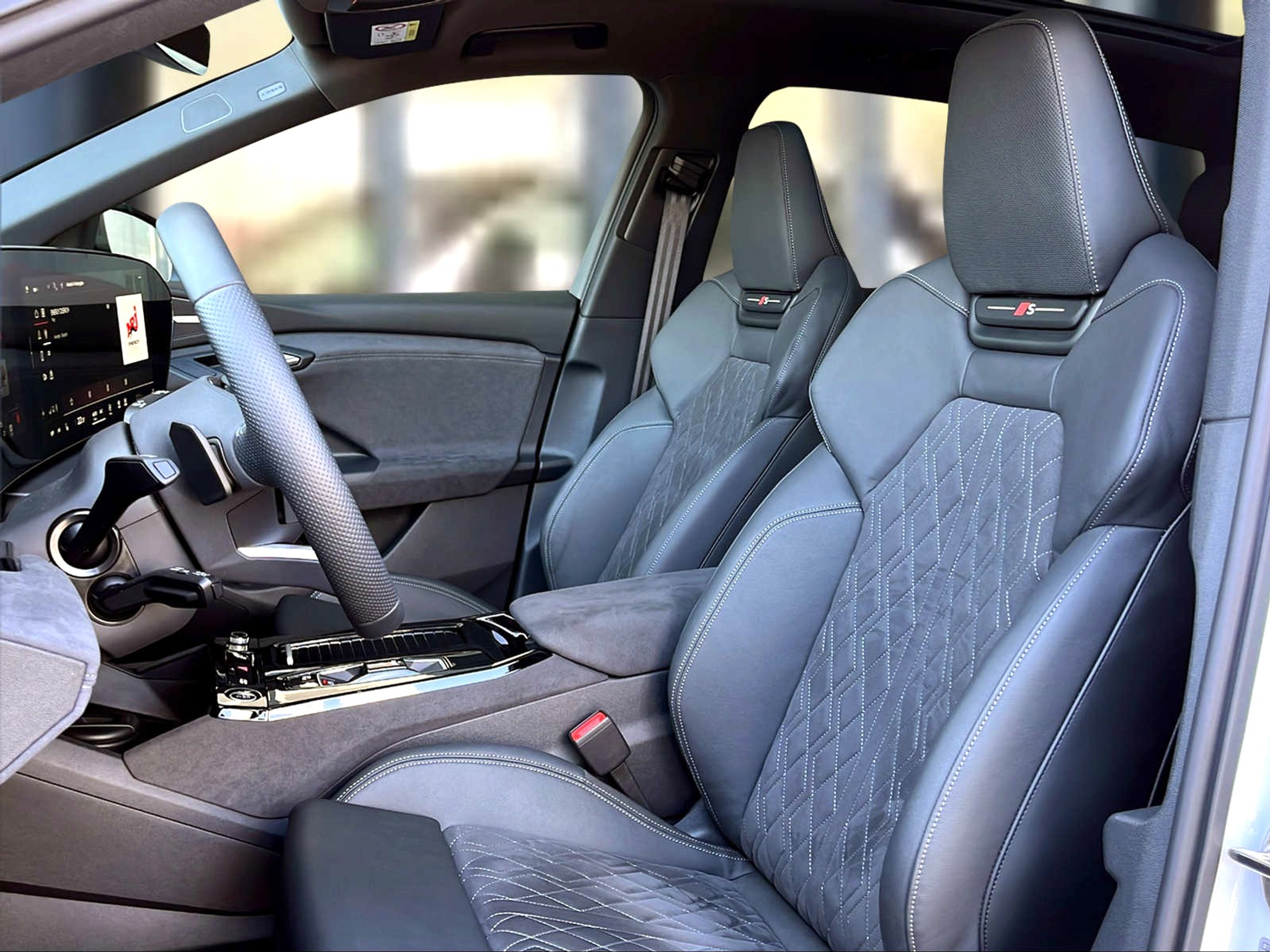 listing desktop thumbnail image 8