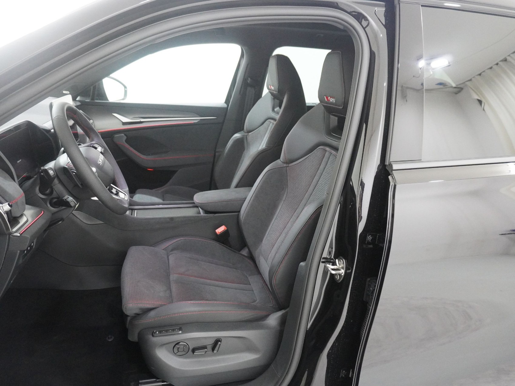 listing desktop thumbnail image 13