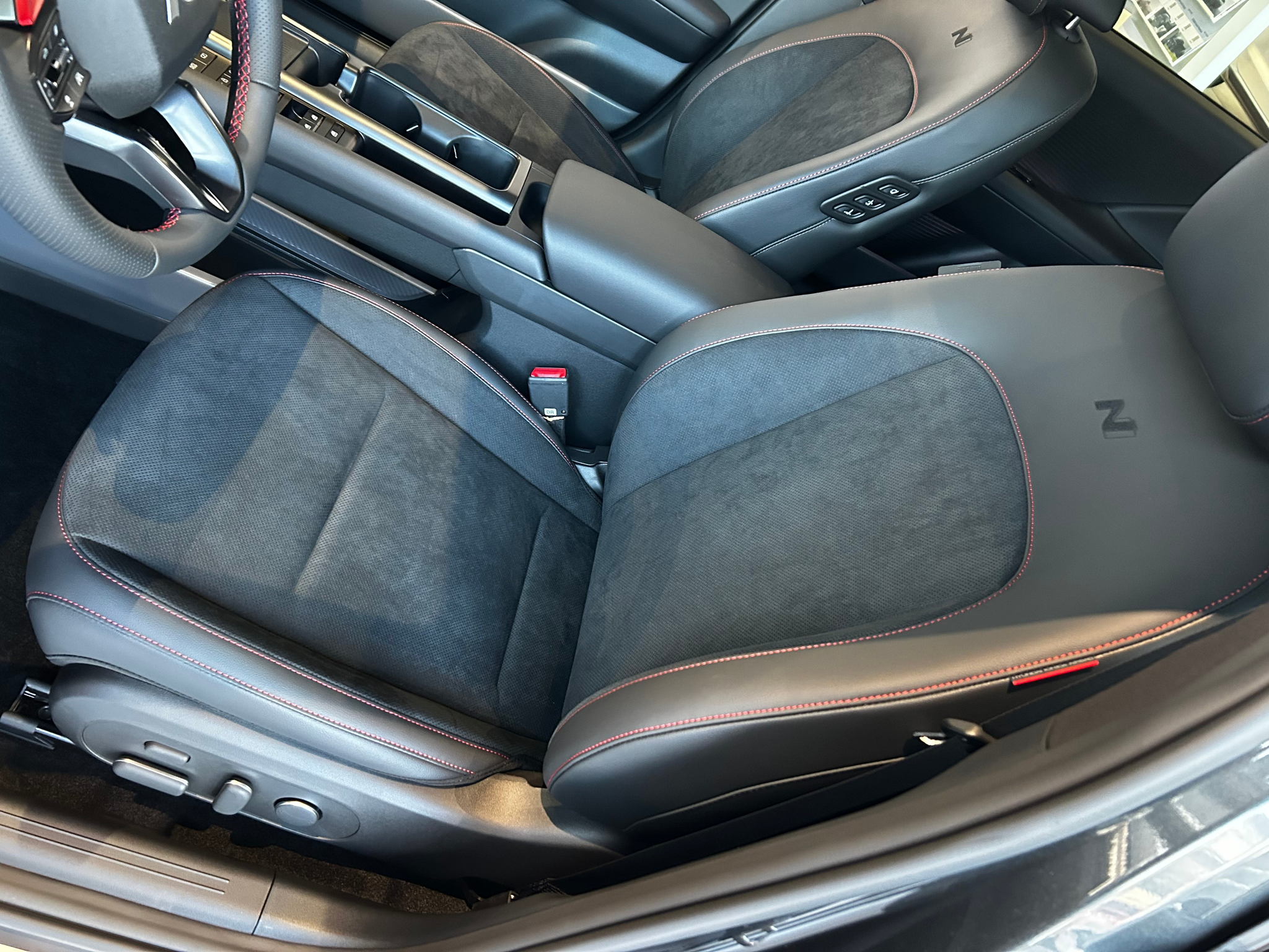 listing desktop thumbnail image 10