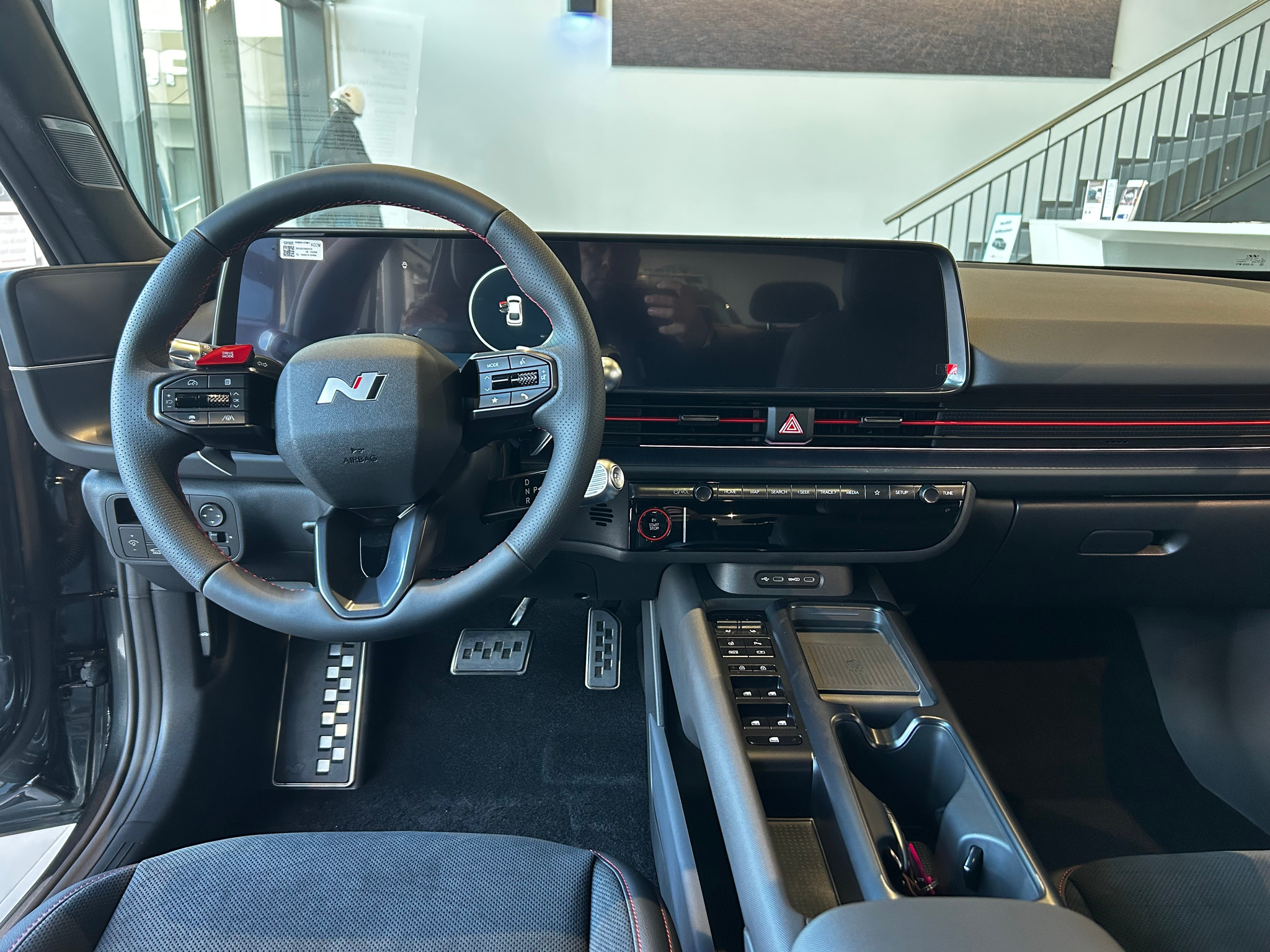 listing desktop thumbnail image 13