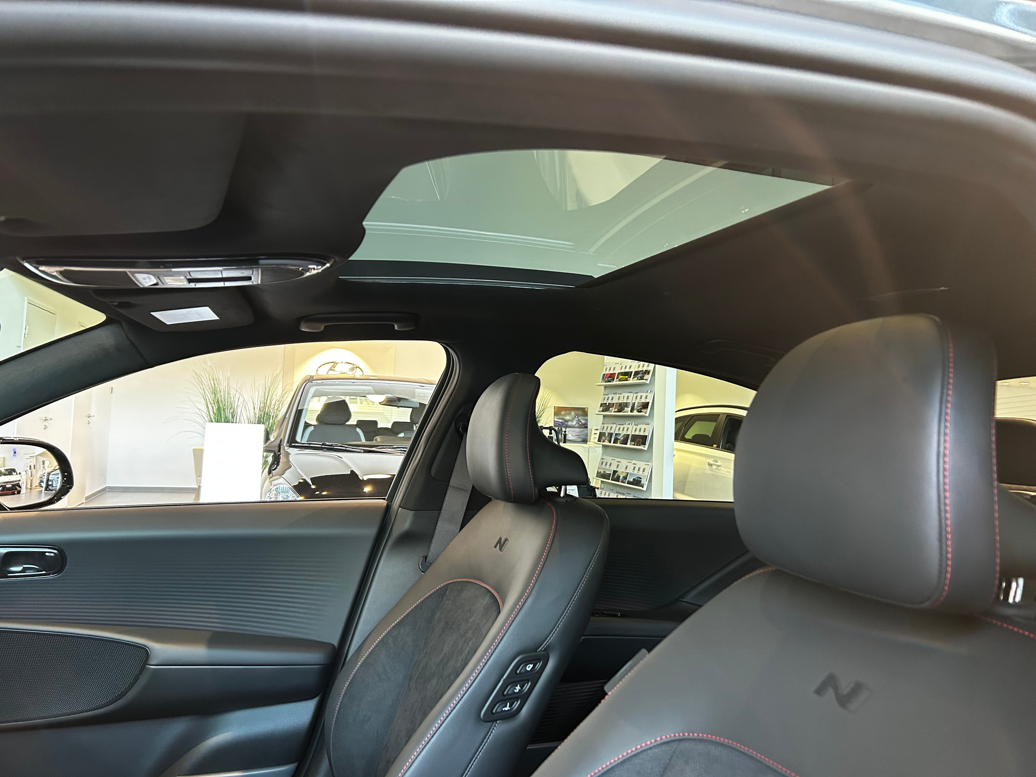 listing desktop thumbnail image 12