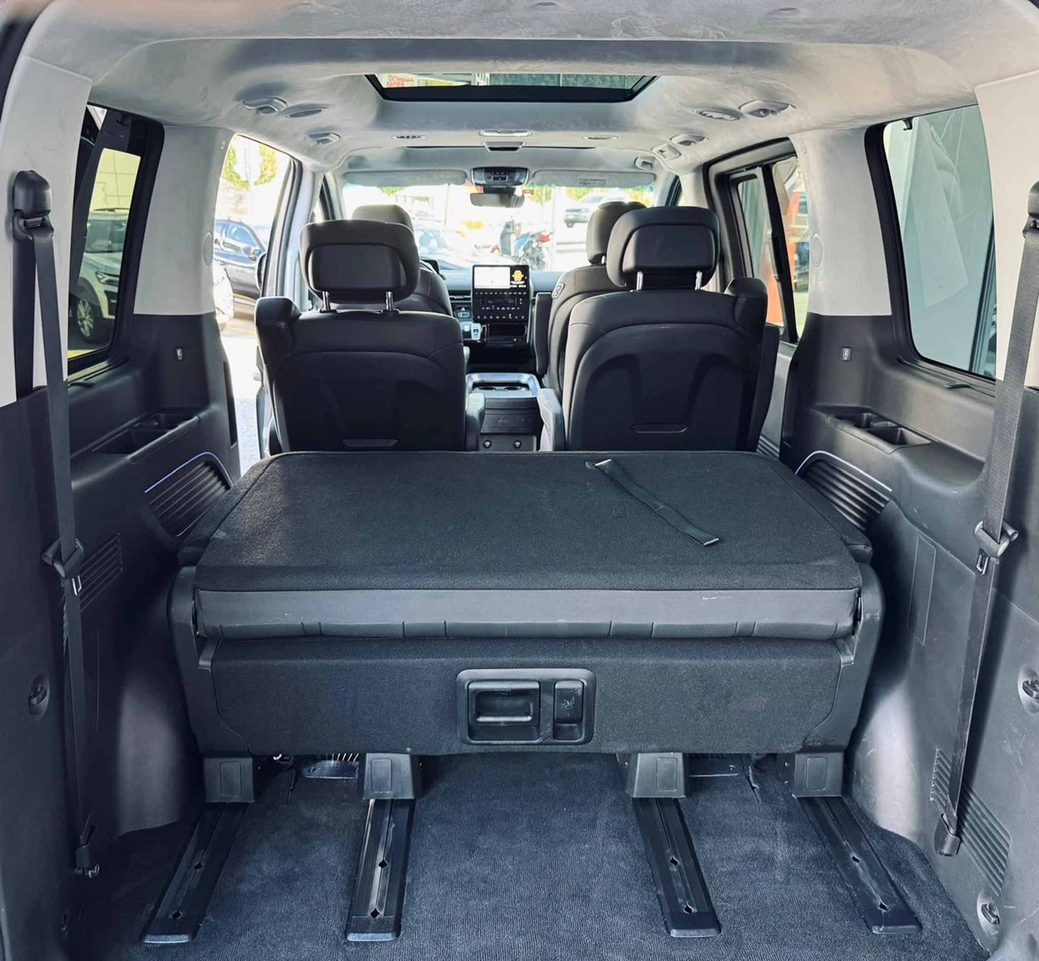 listing desktop thumbnail image 18