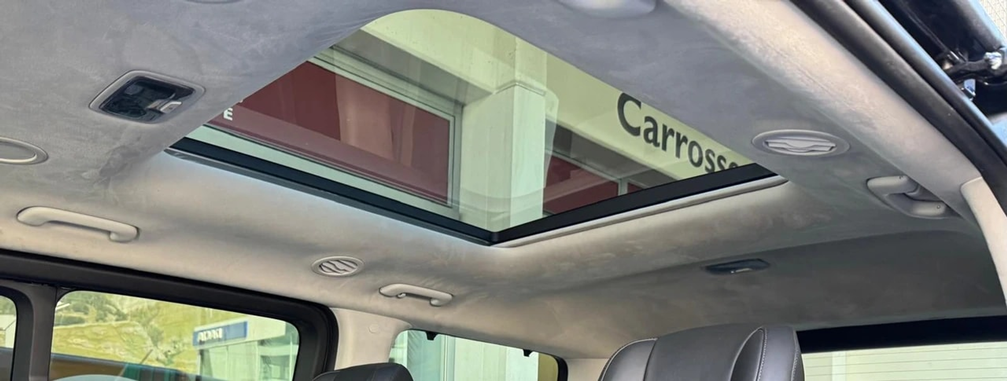 listing desktop thumbnail image 14