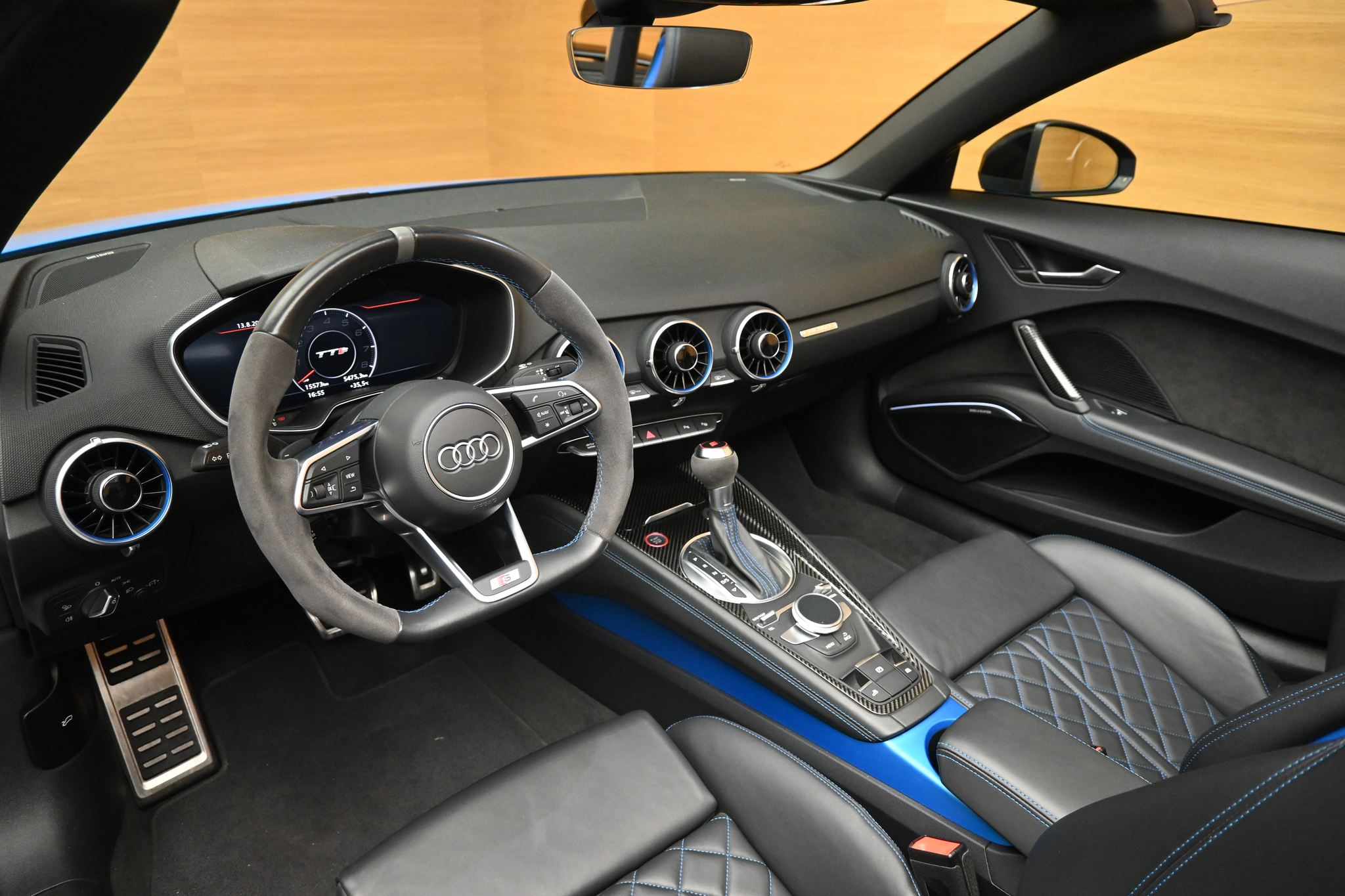 listing desktop thumbnail image 8