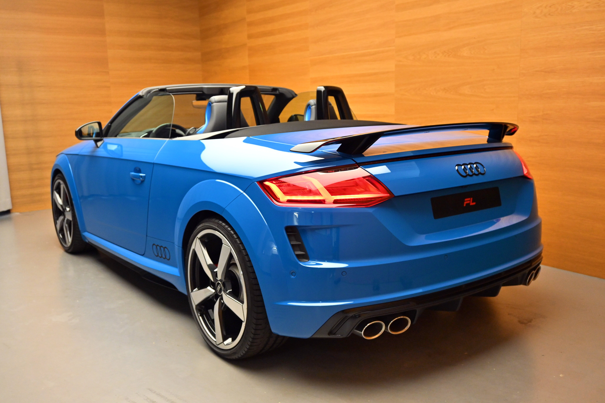 listing desktop thumbnail image 5