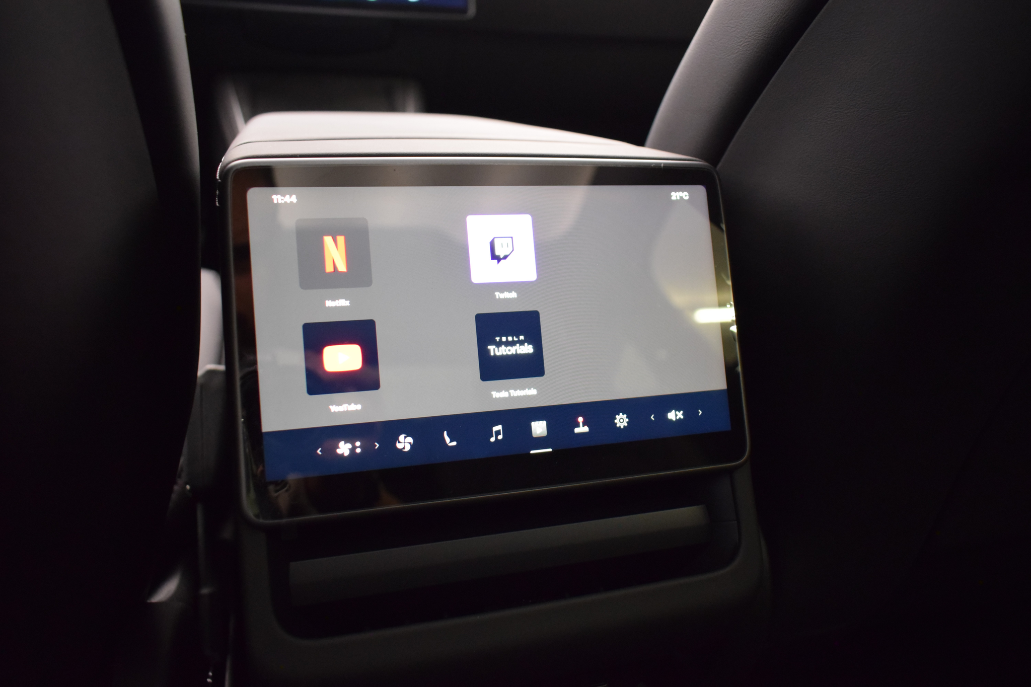 listing desktop thumbnail image 31