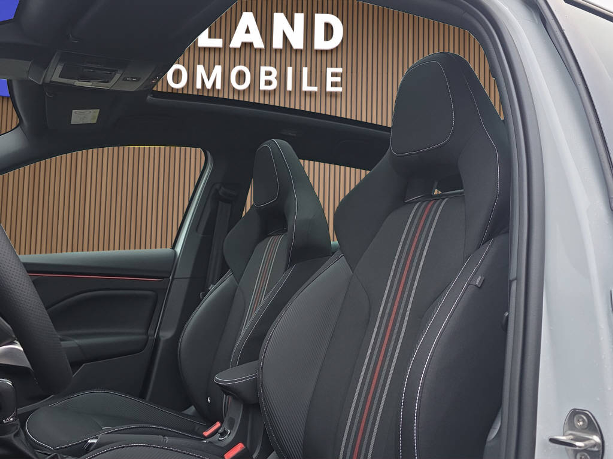 listing desktop thumbnail image 18