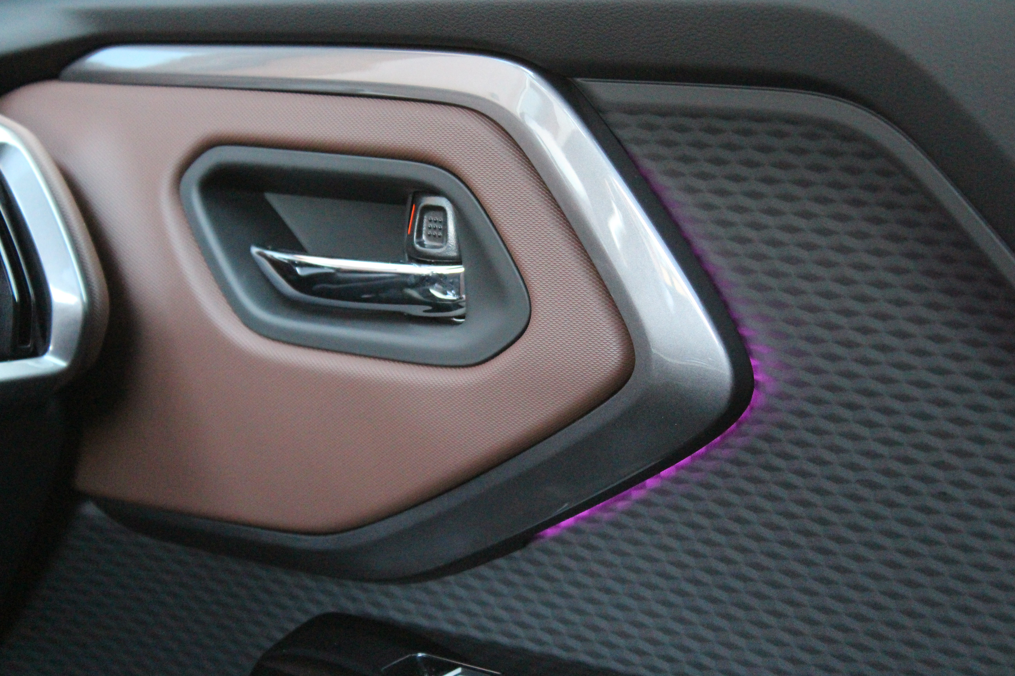 listing desktop thumbnail image 21