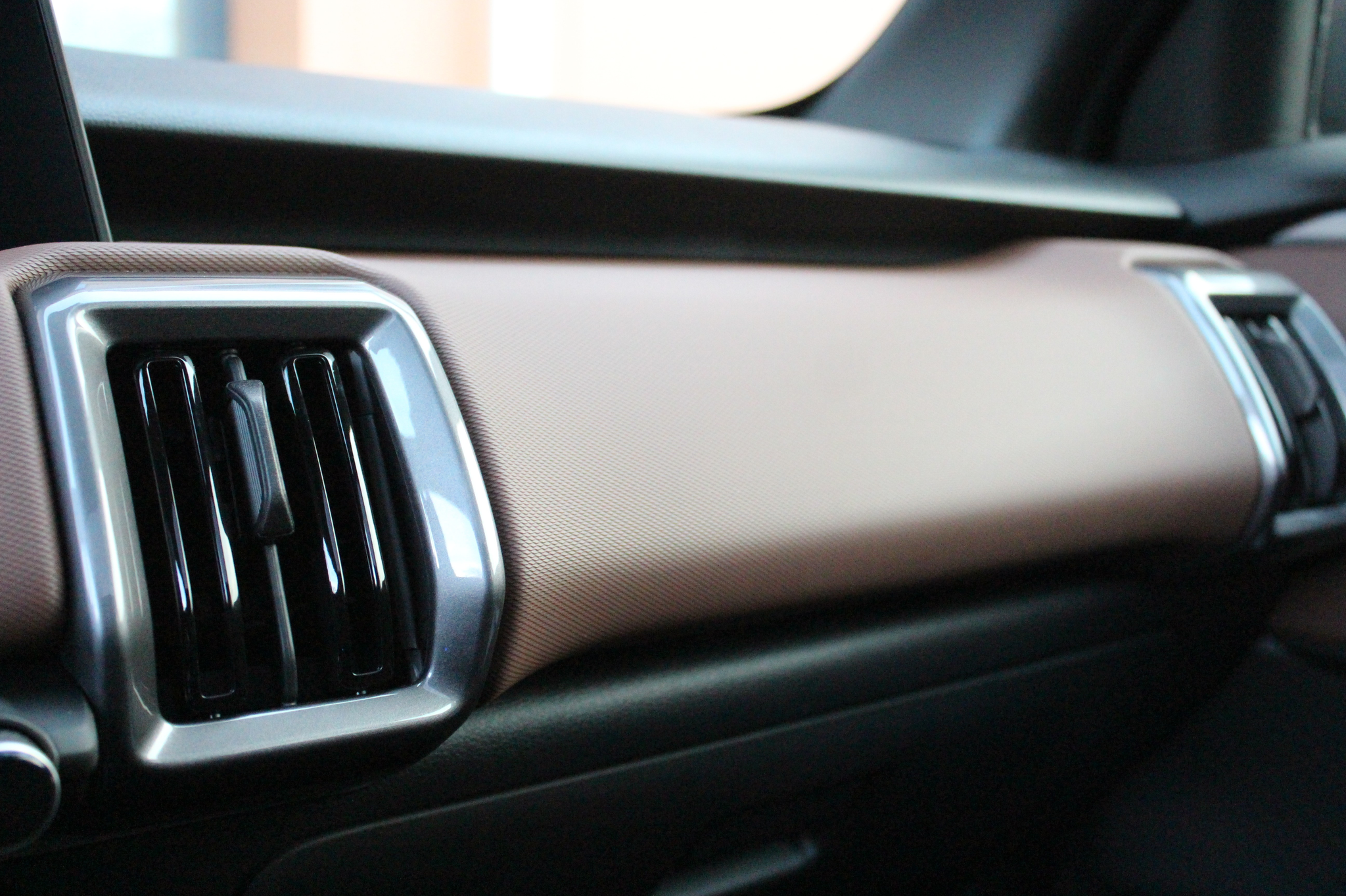 listing desktop thumbnail image 18