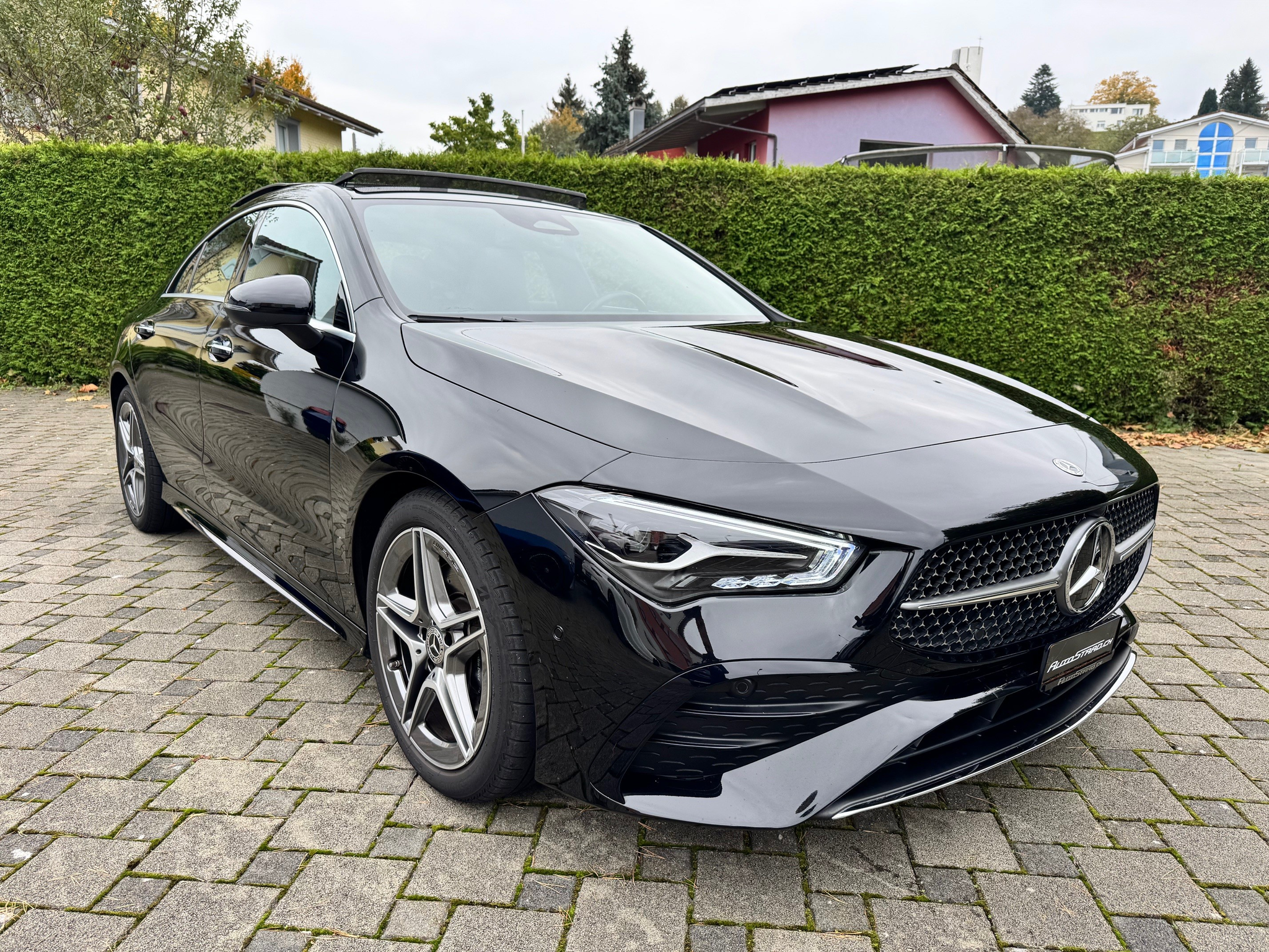 listing desktop thumbnail image 2