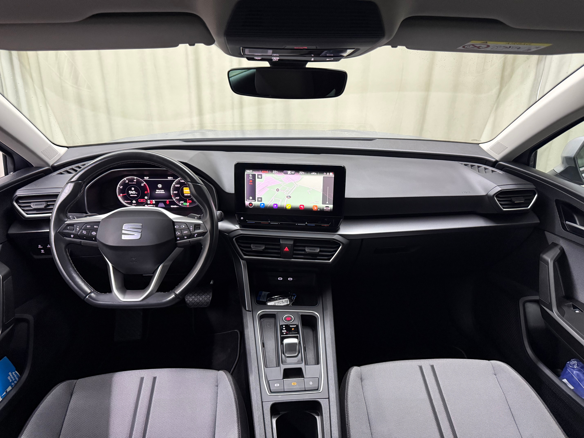 listing desktop thumbnail image 8