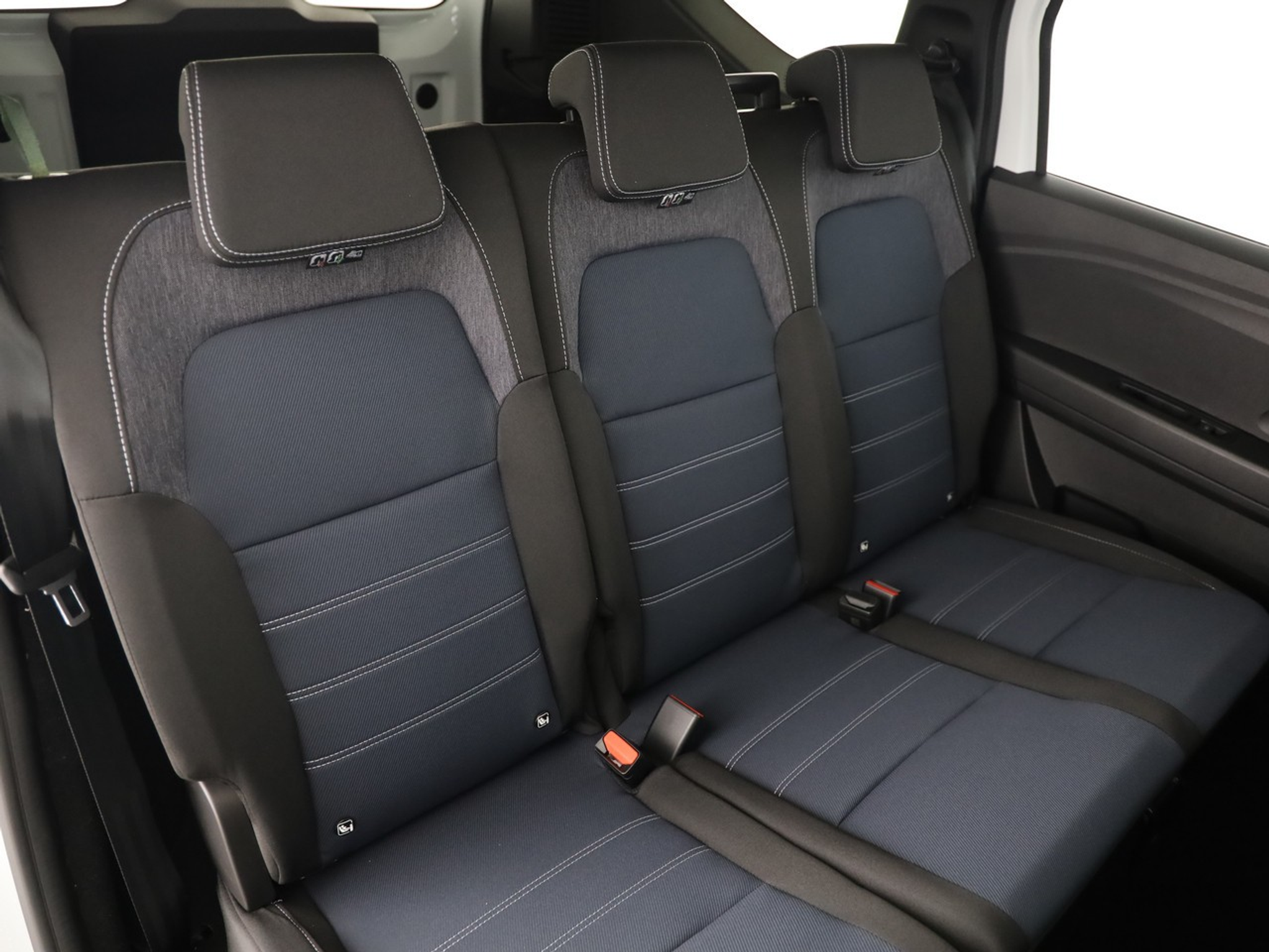 listing desktop thumbnail image 7