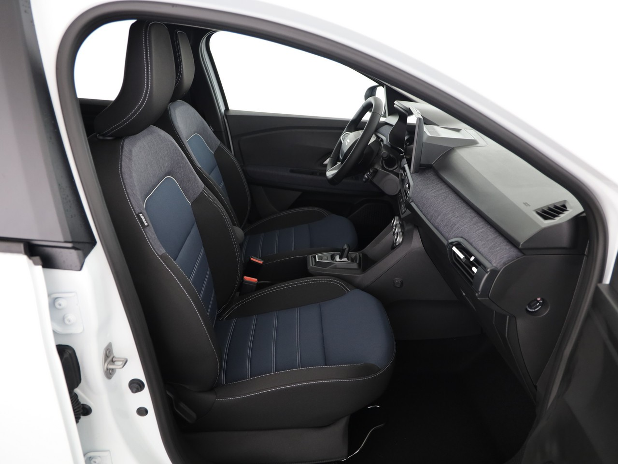 listing desktop thumbnail image 6