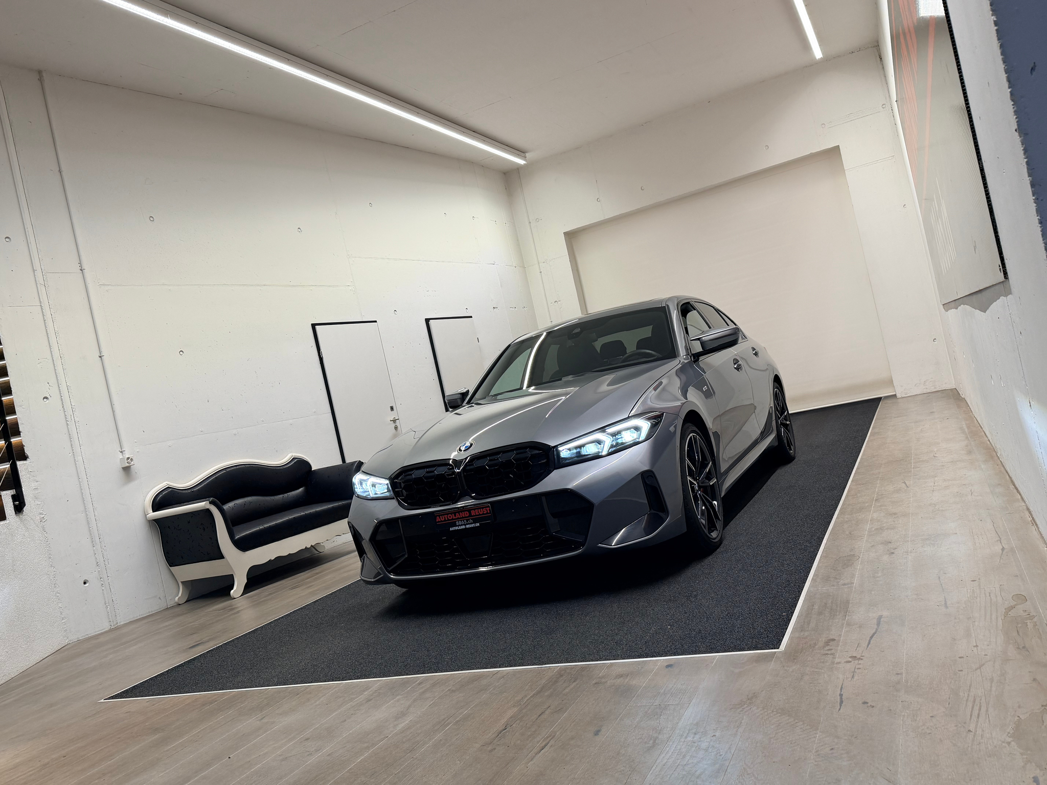 listing desktop thumbnail image 2