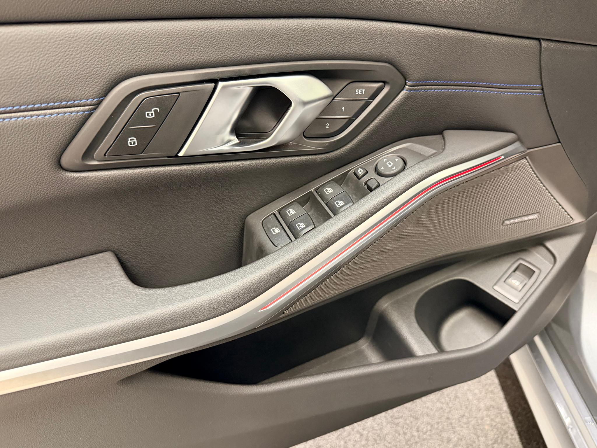 listing desktop thumbnail image 13