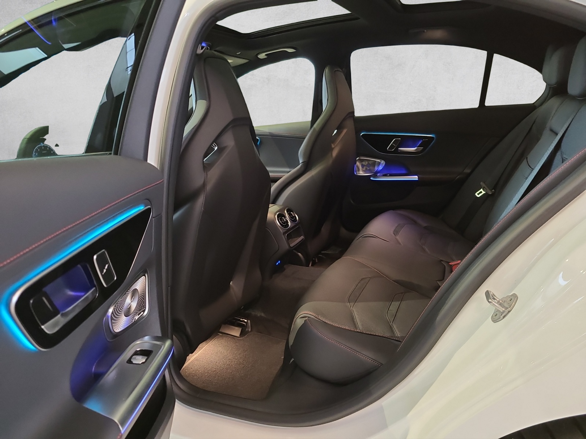 listing desktop thumbnail image 10