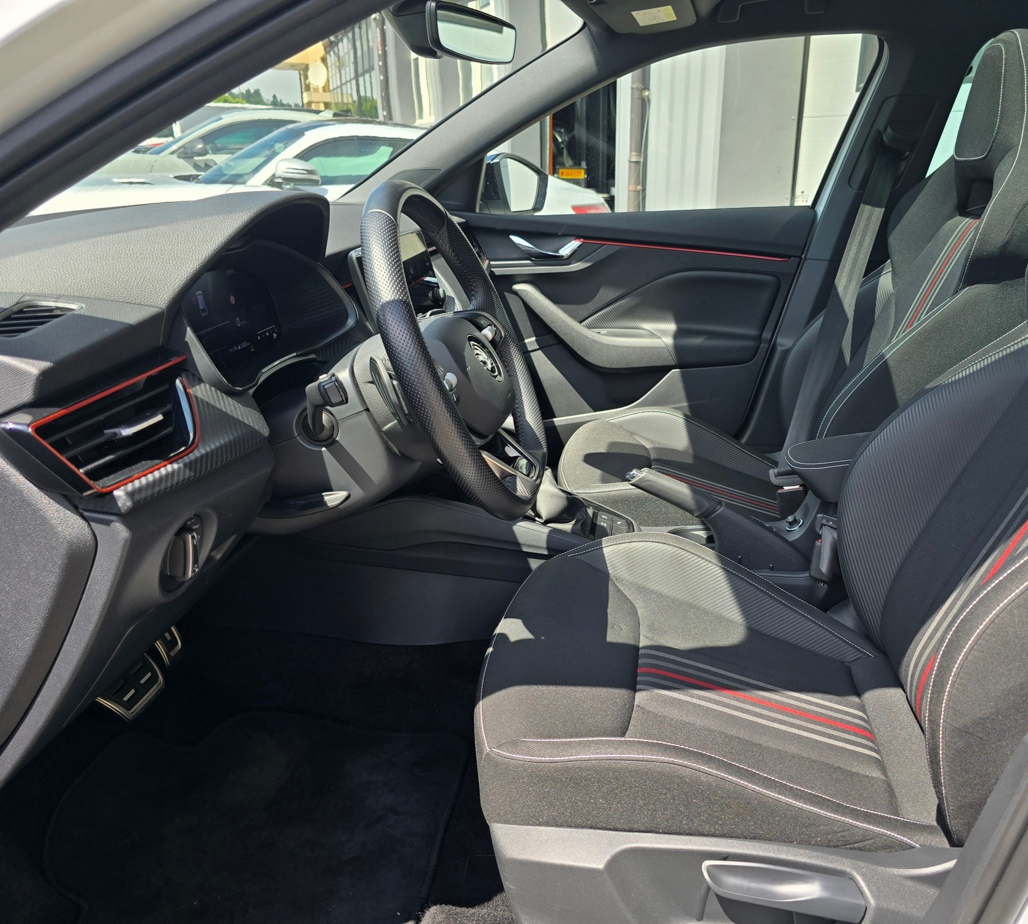 listing desktop thumbnail image 14