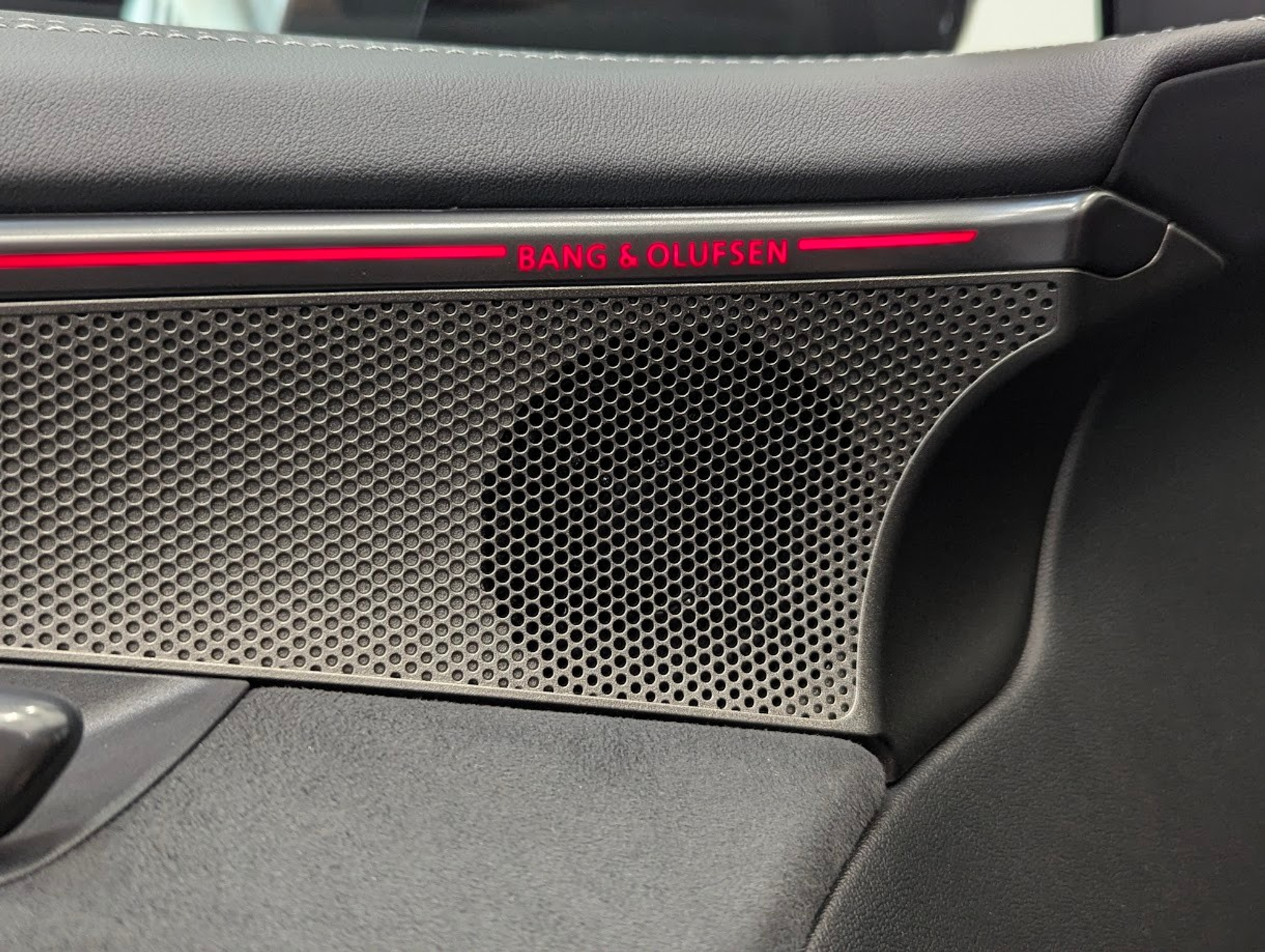 listing desktop thumbnail image 5