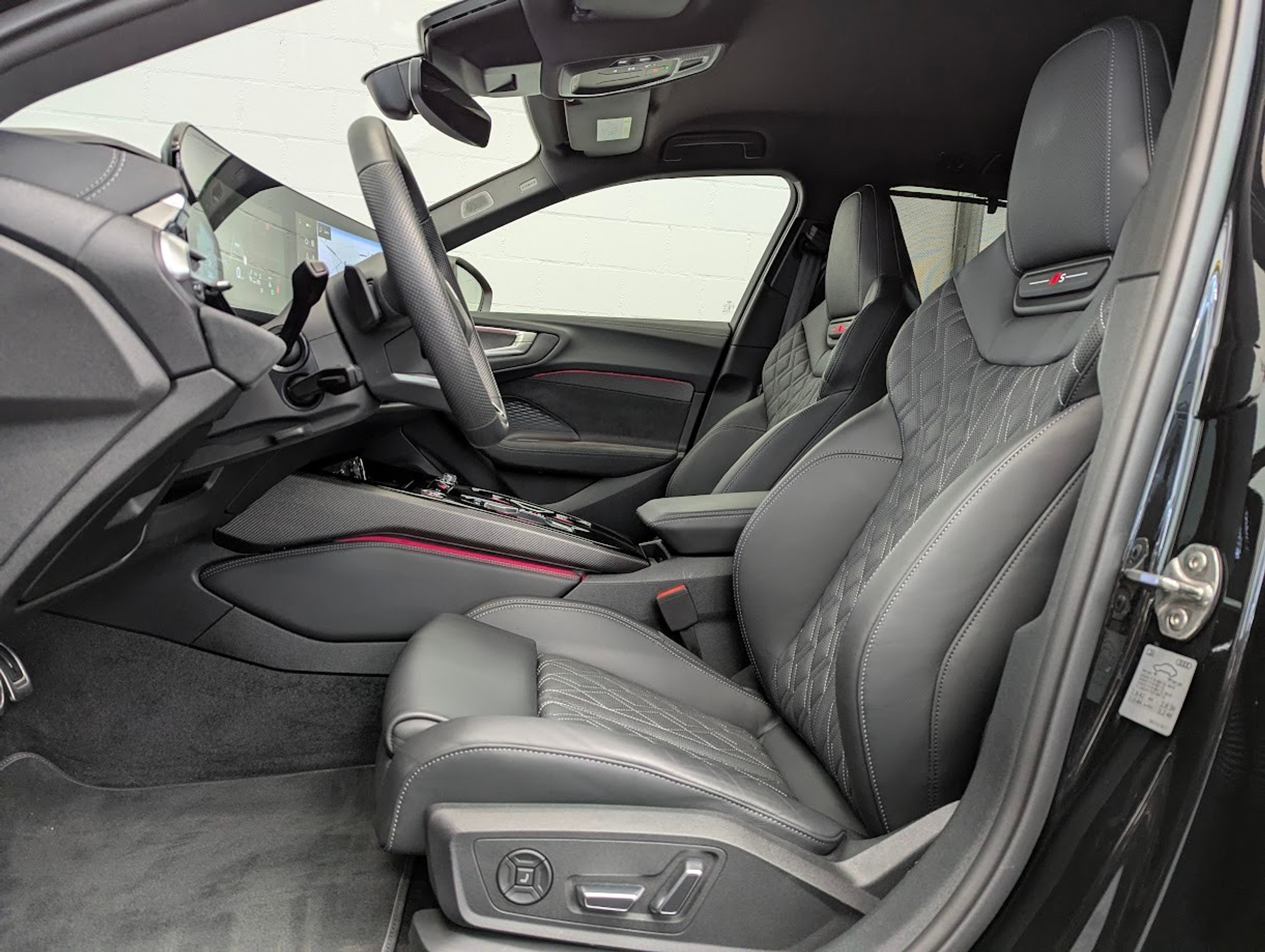 listing desktop thumbnail image 2