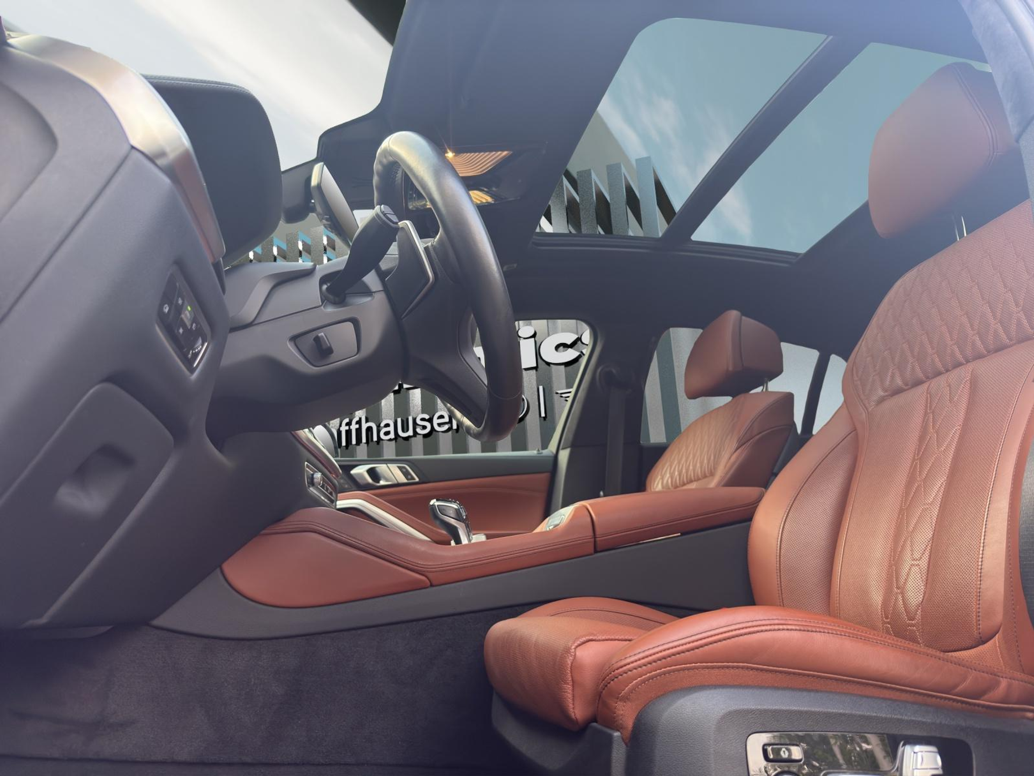 listing desktop thumbnail image 13