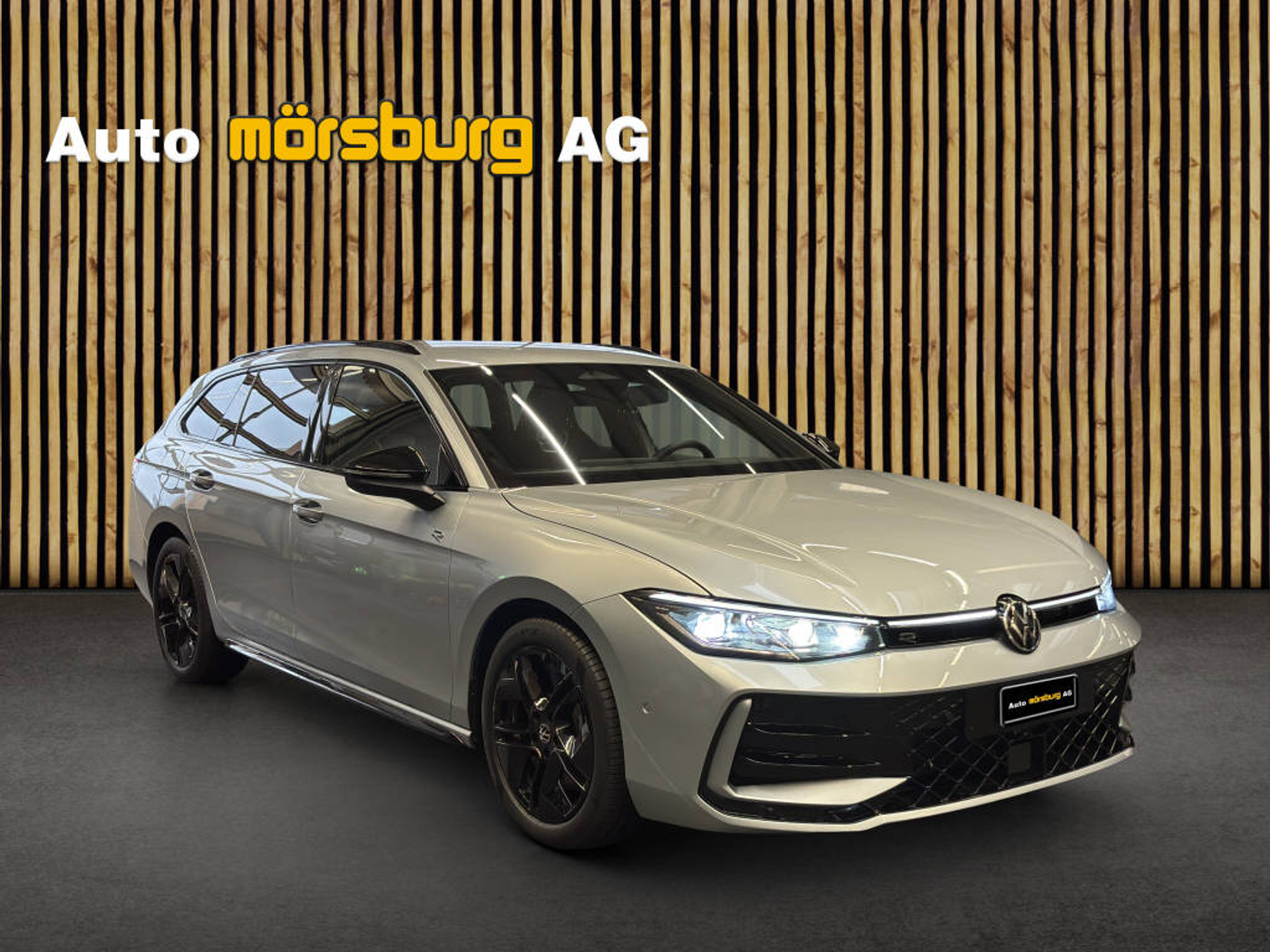 listing desktop thumbnail image 1