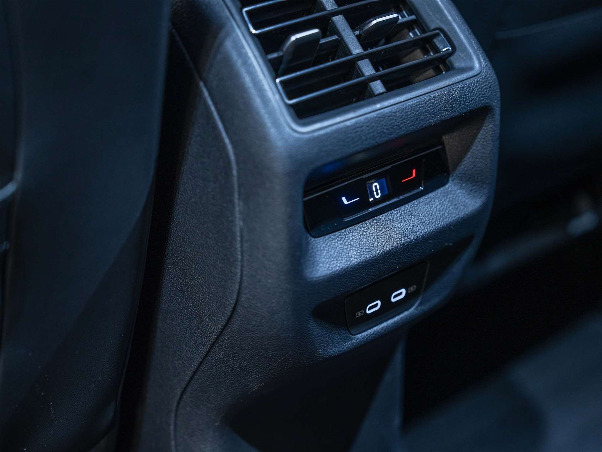 listing desktop thumbnail image 16