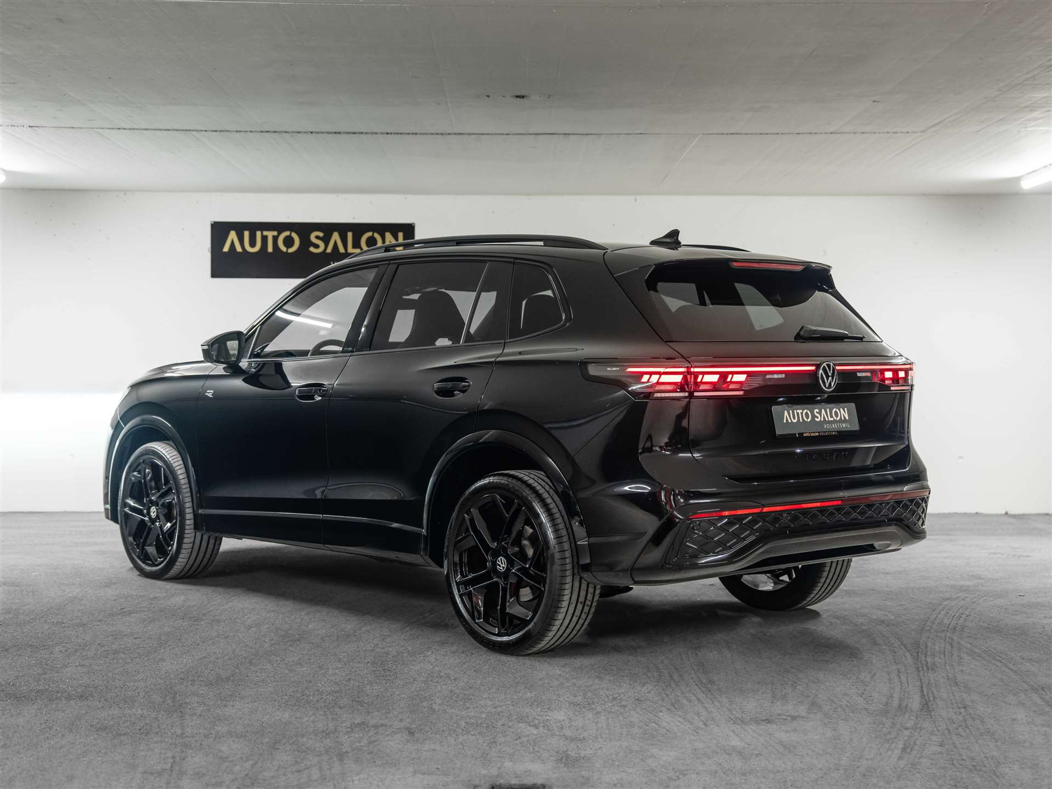 listing desktop thumbnail image 2