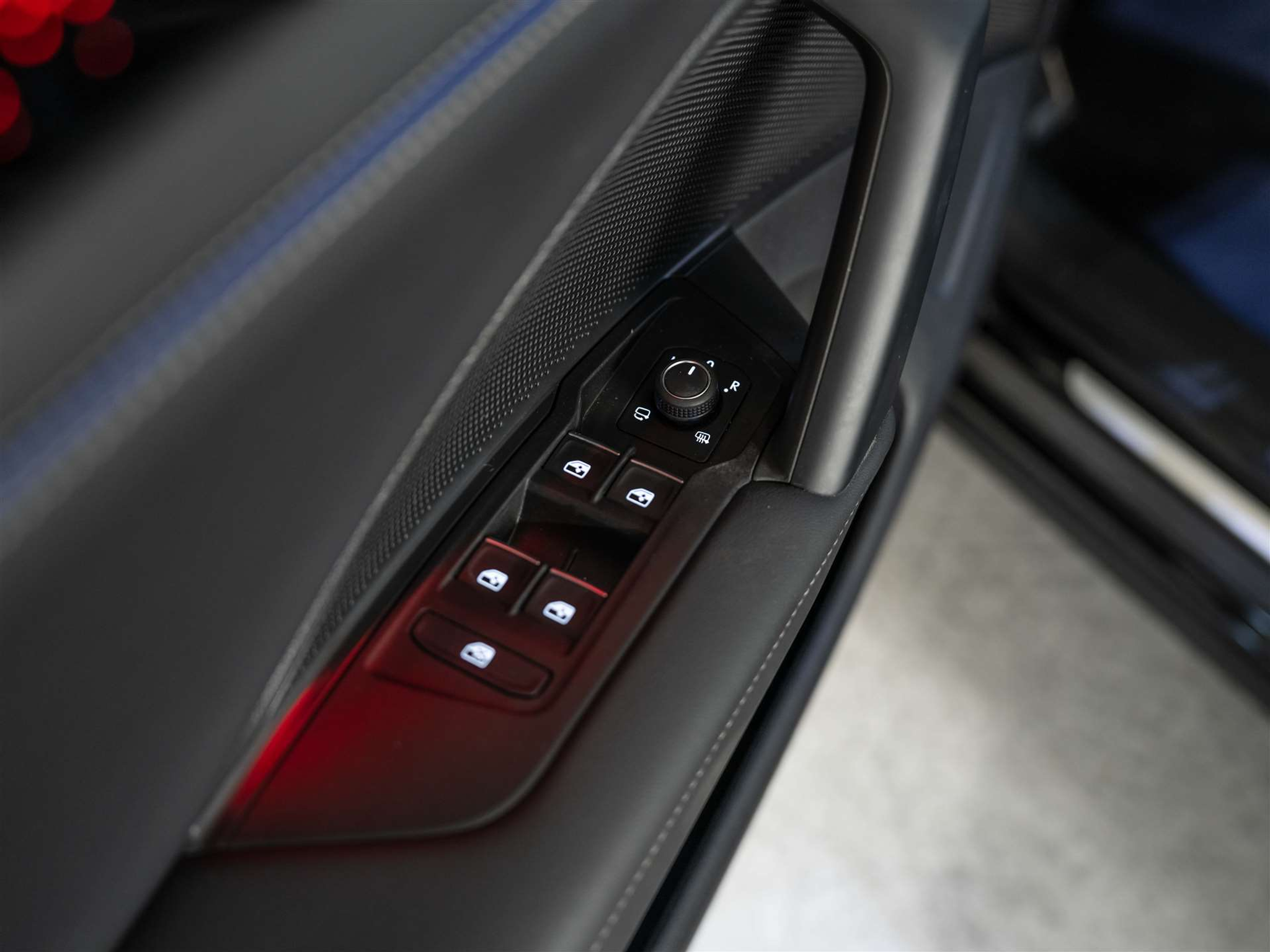 listing desktop thumbnail image 19