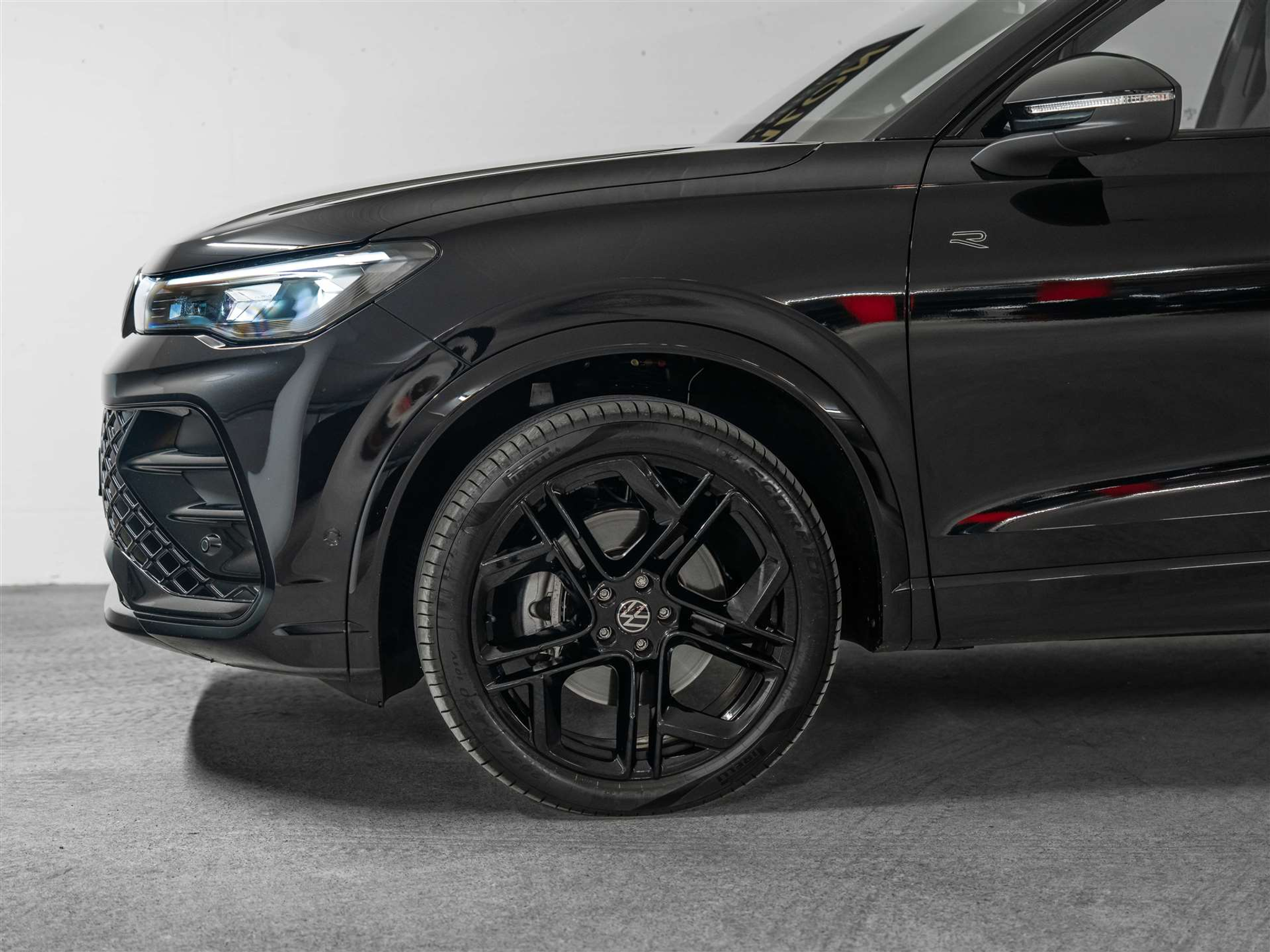 listing desktop thumbnail image 22