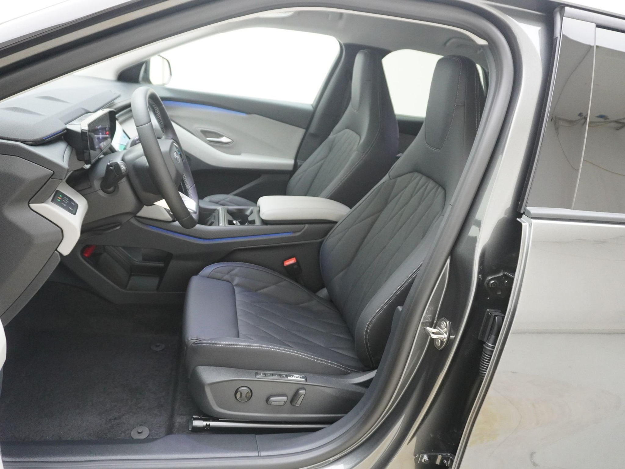 listing desktop thumbnail image 13