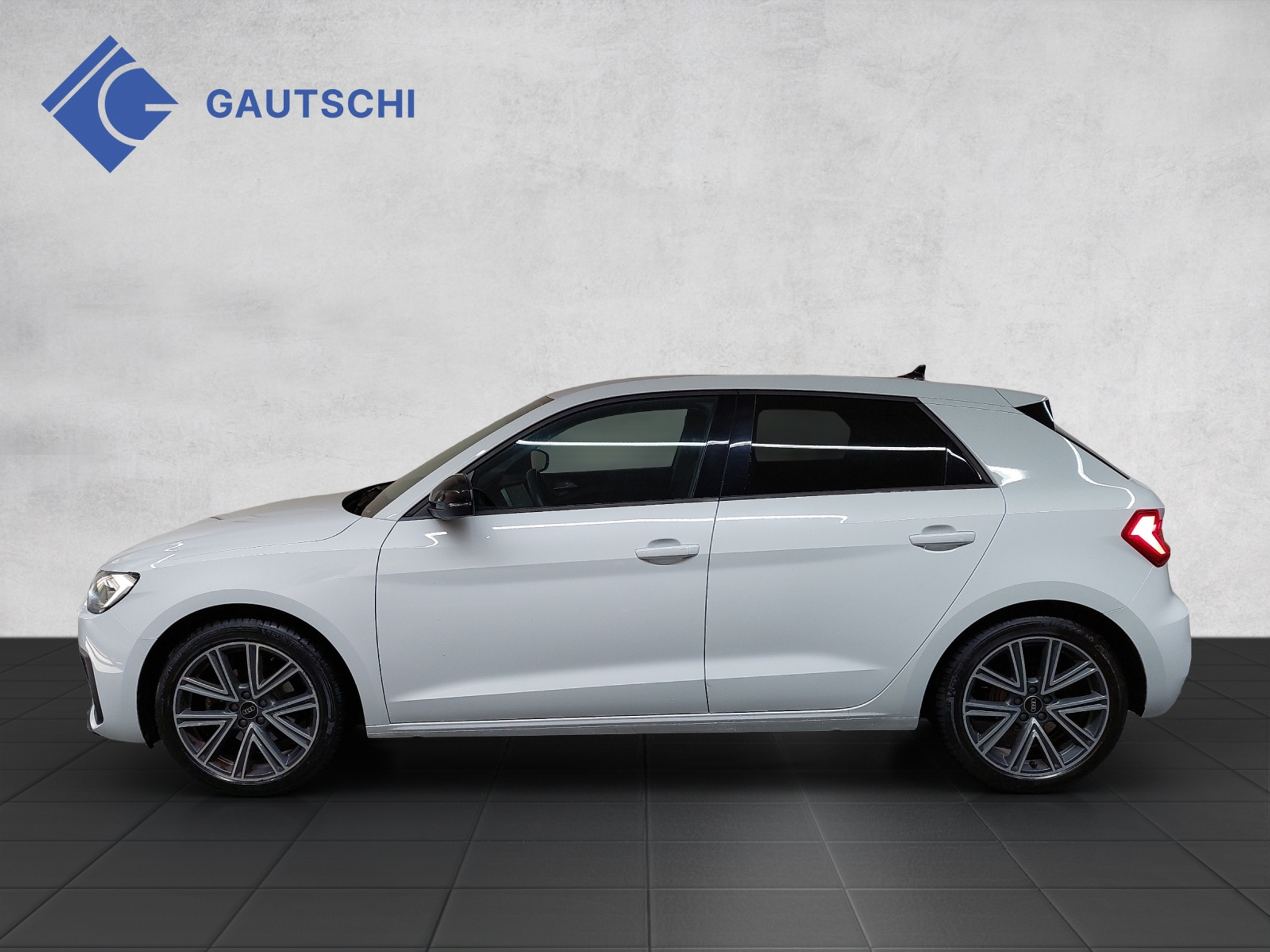 listing desktop thumbnail image 1