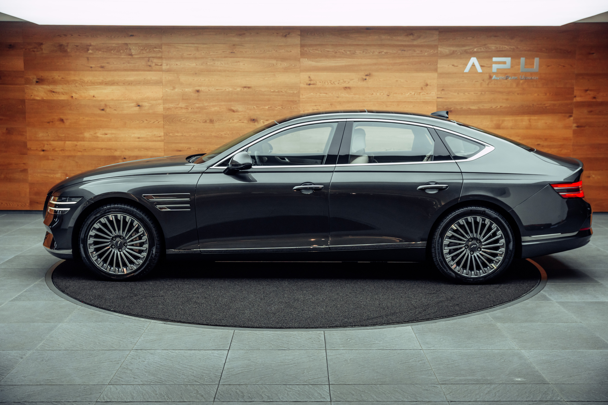 listing desktop thumbnail image 10