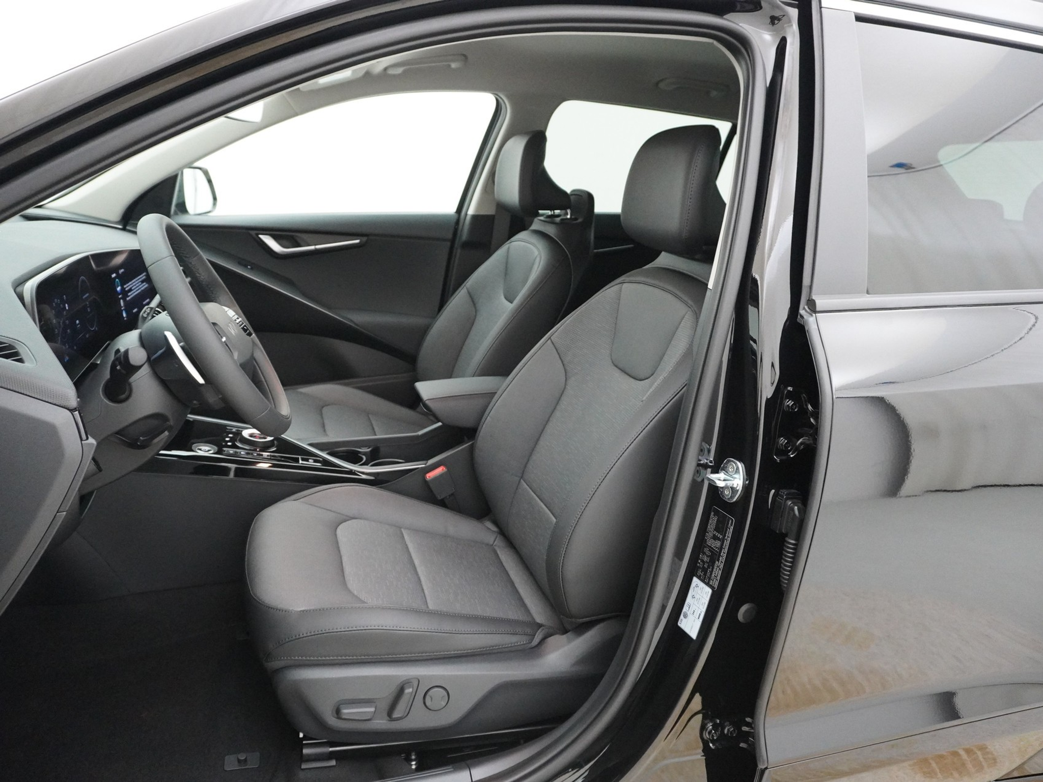 listing desktop thumbnail image 11