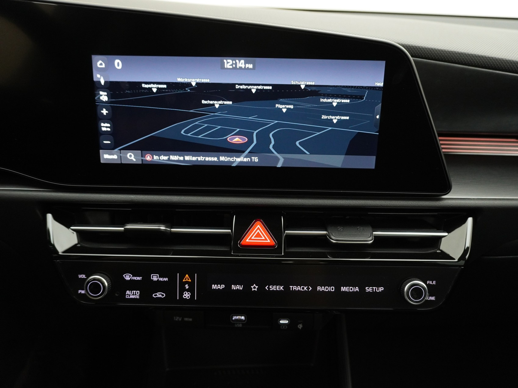 listing desktop thumbnail image 16